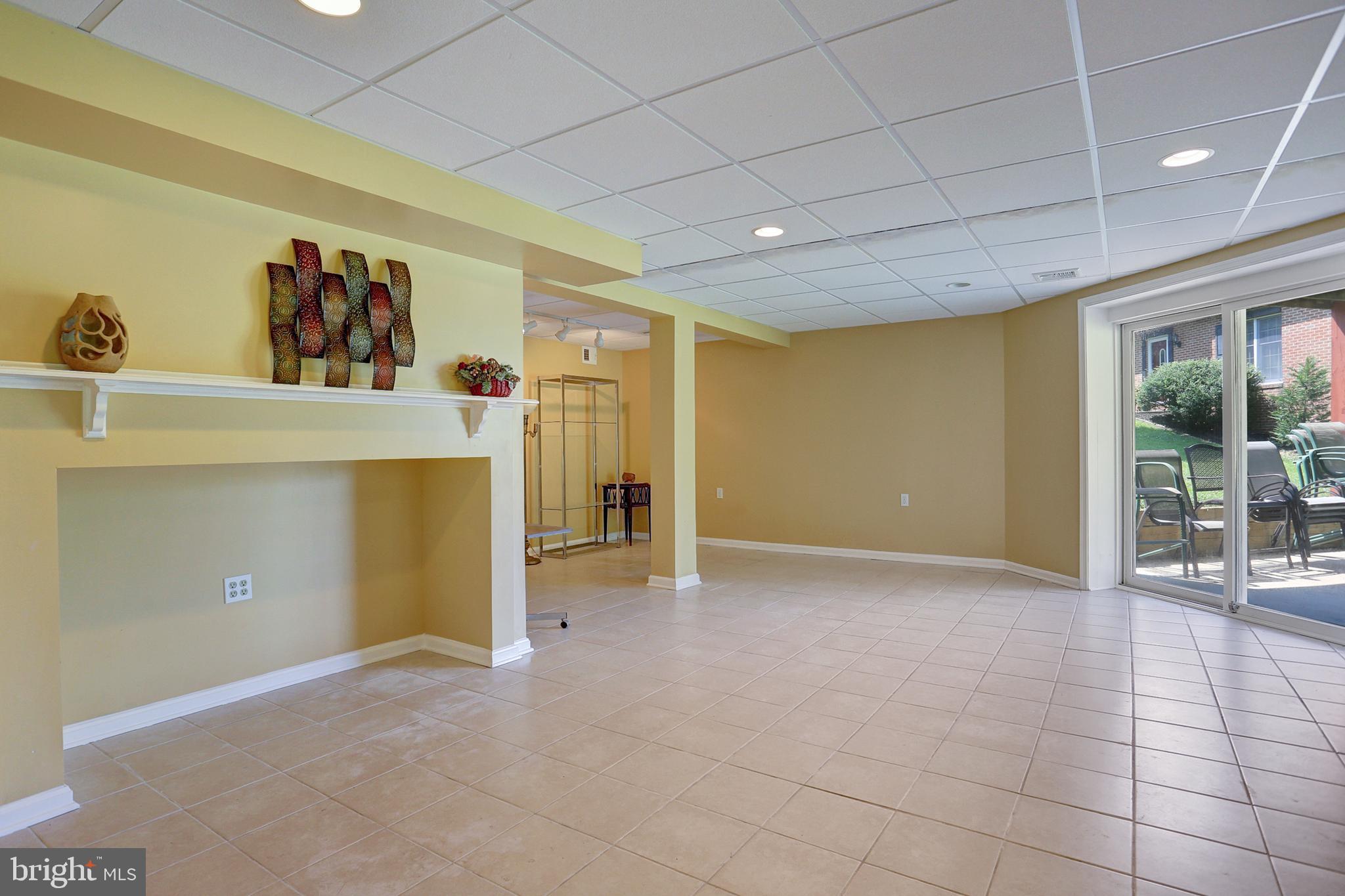 BLUE MEADOW FARMS - Residential