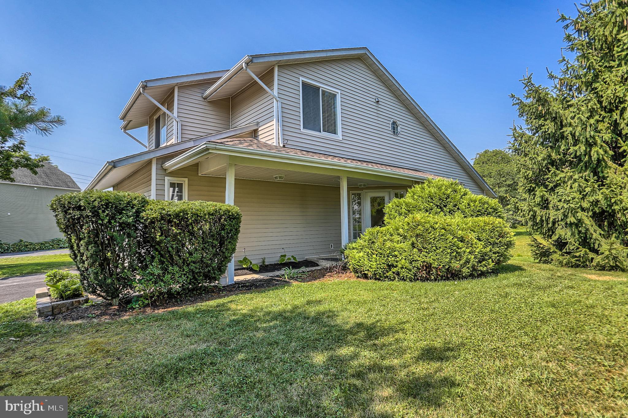 BLUE MEADOW FARMS - Residential