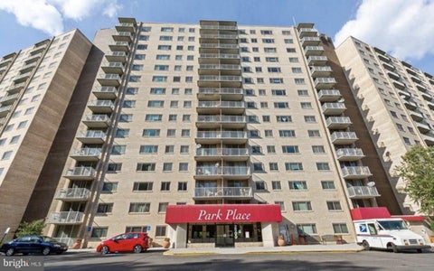 Photo of 2500 N Van Dorn Street #1101, ALEXANDRIA, VA 22302 (MLS # VAAX2066812)