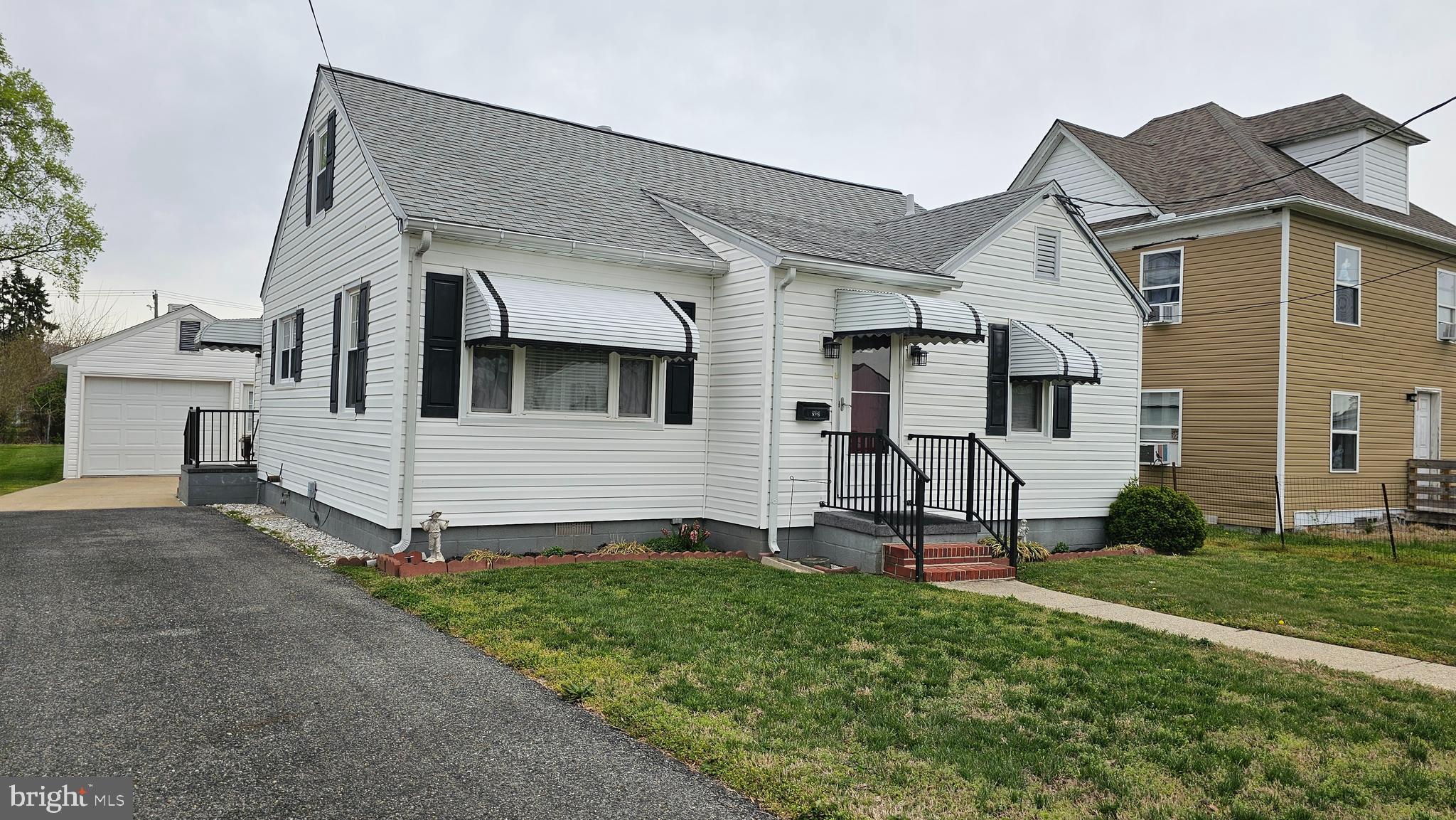 CAMBRIDGE - Residential