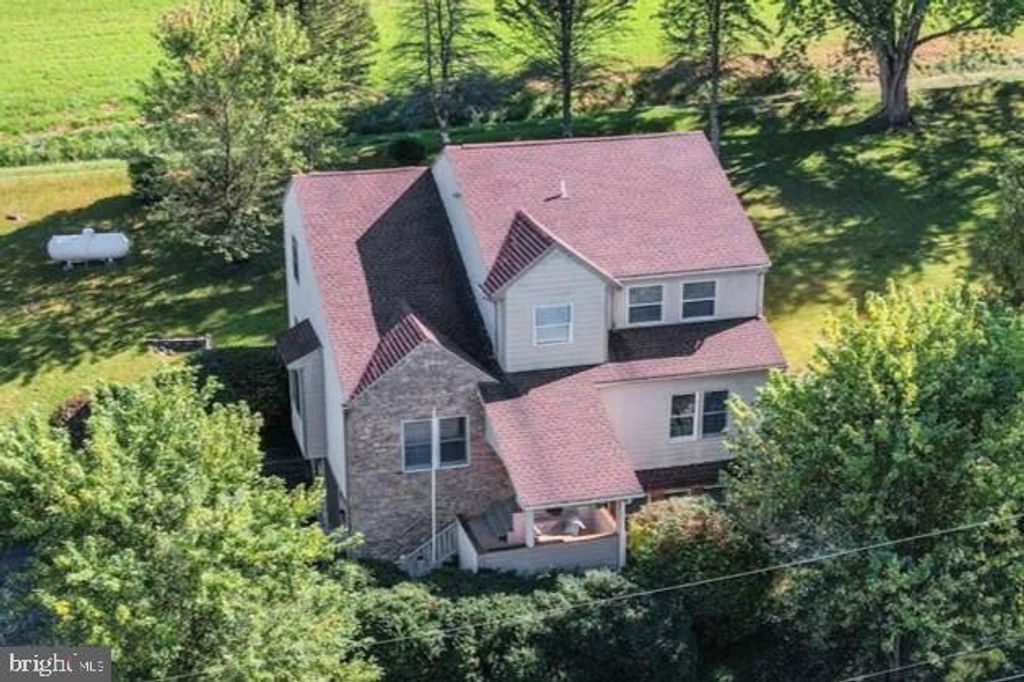 Photo of 160 Church Street, SEVEN VALLEYS, PA 17360 (MLS # PAYK2090104)