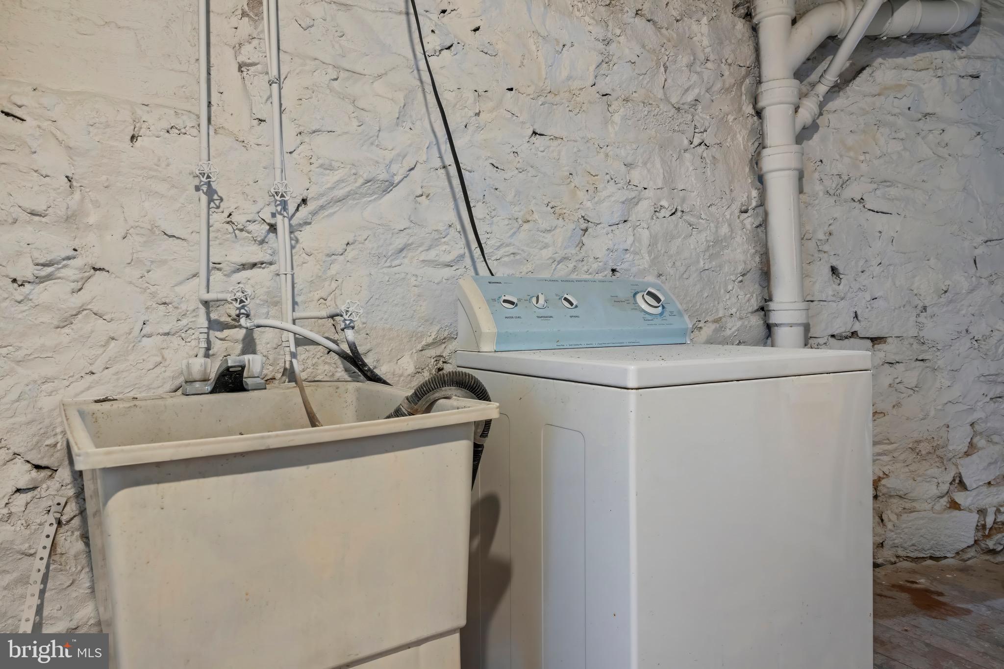WALBROOK - Residential Lease