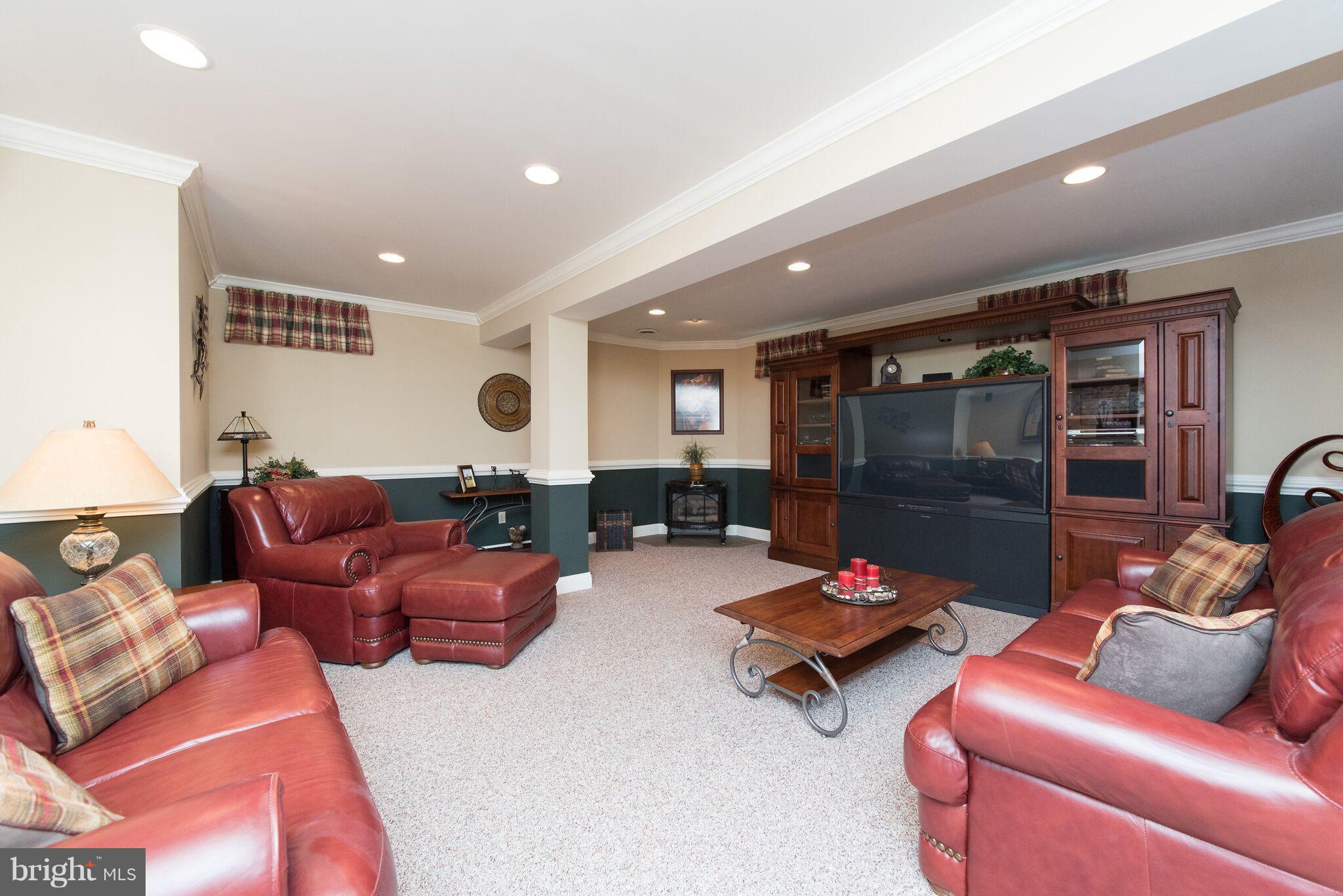 LYNDWOOD - Residential