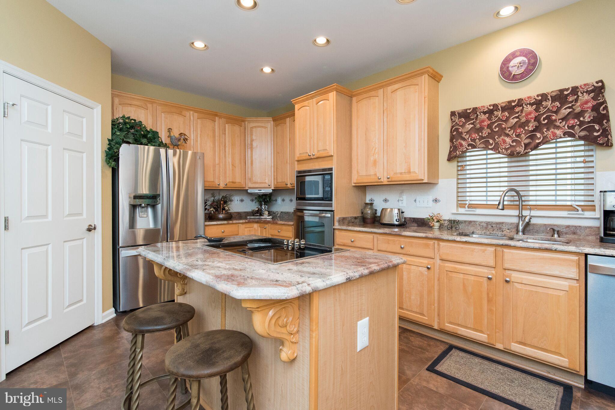 LYNDWOOD - Residential