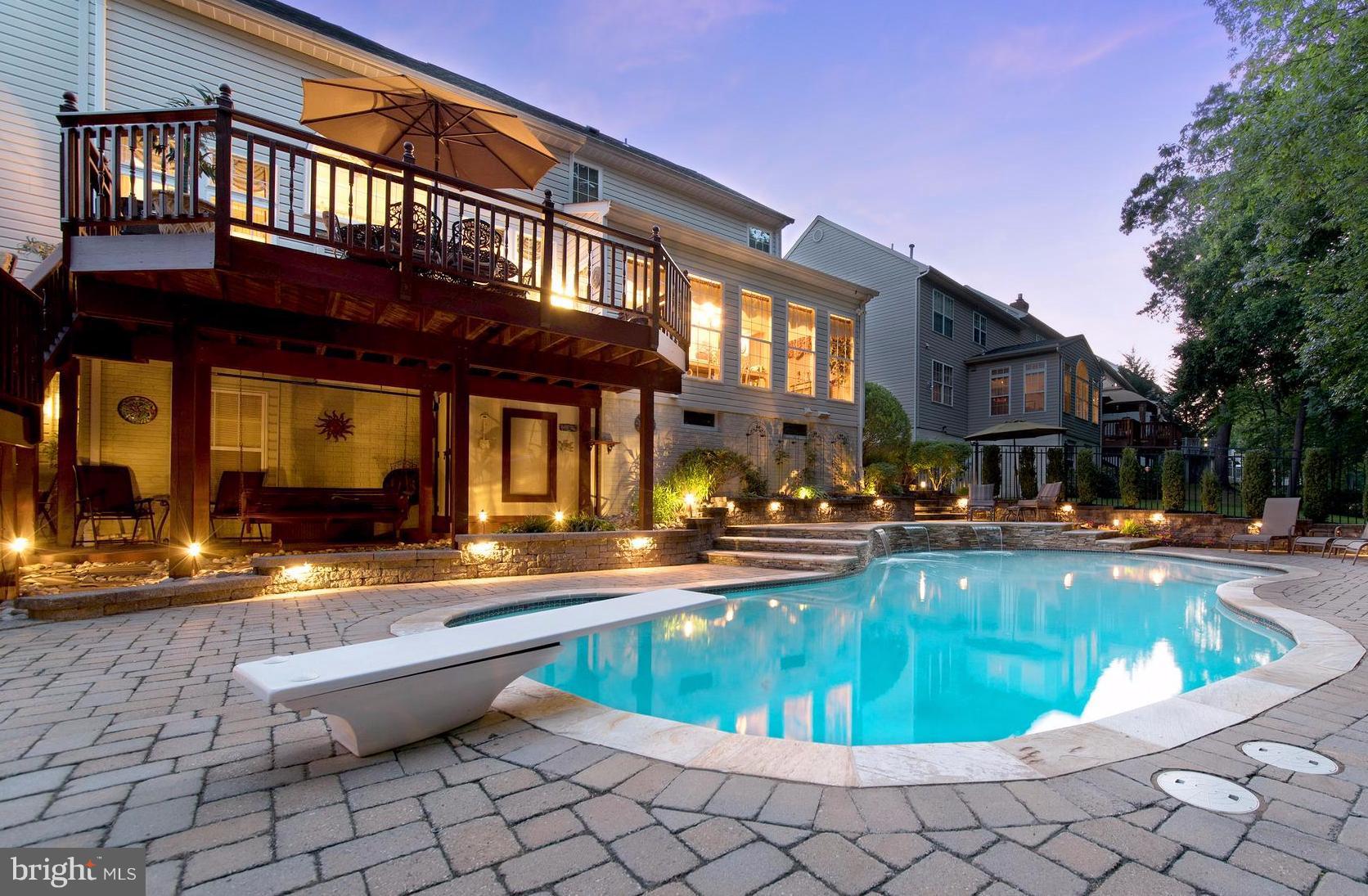 LYNDWOOD - Residential