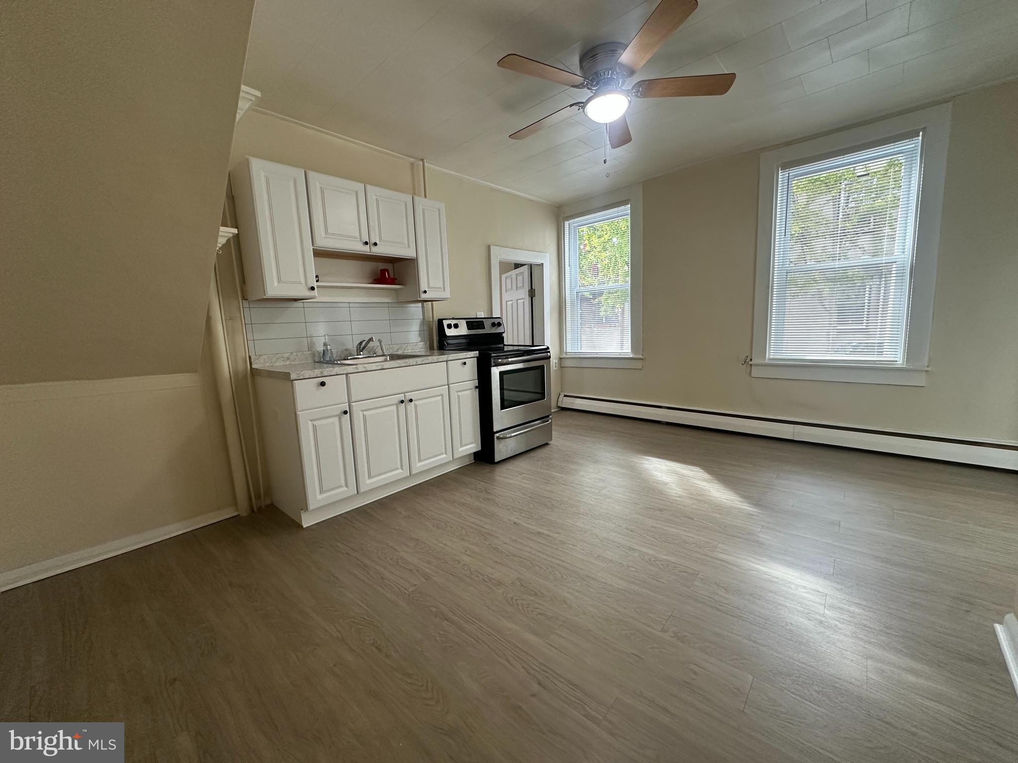 BUTCHERS HILL - Residential Lease