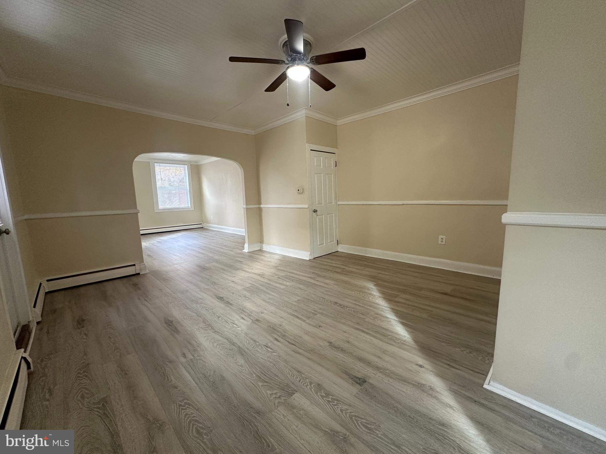 2029 E LOMBARD STREET 1