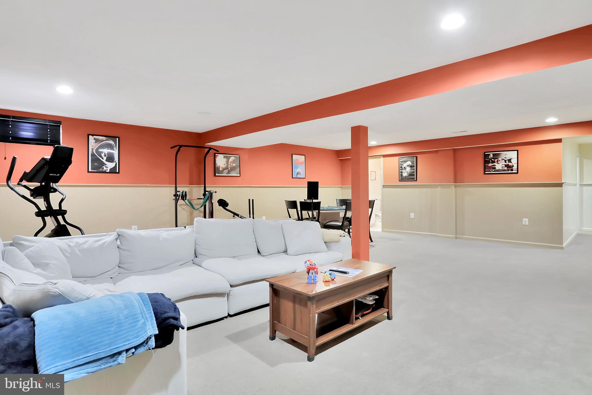 HUNTFIELD - Residential