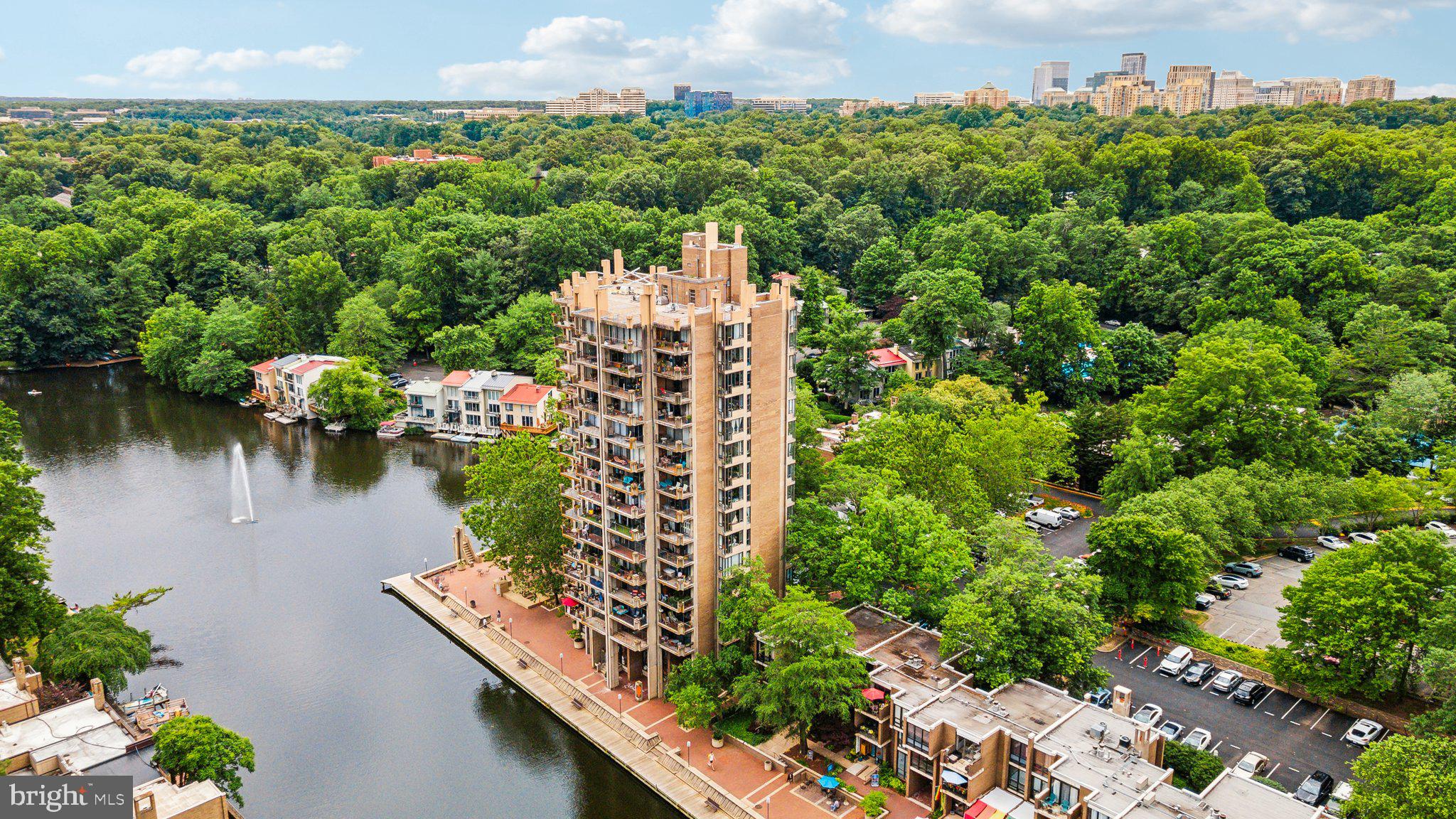 LAKE ANNE OF RESTON - Residential