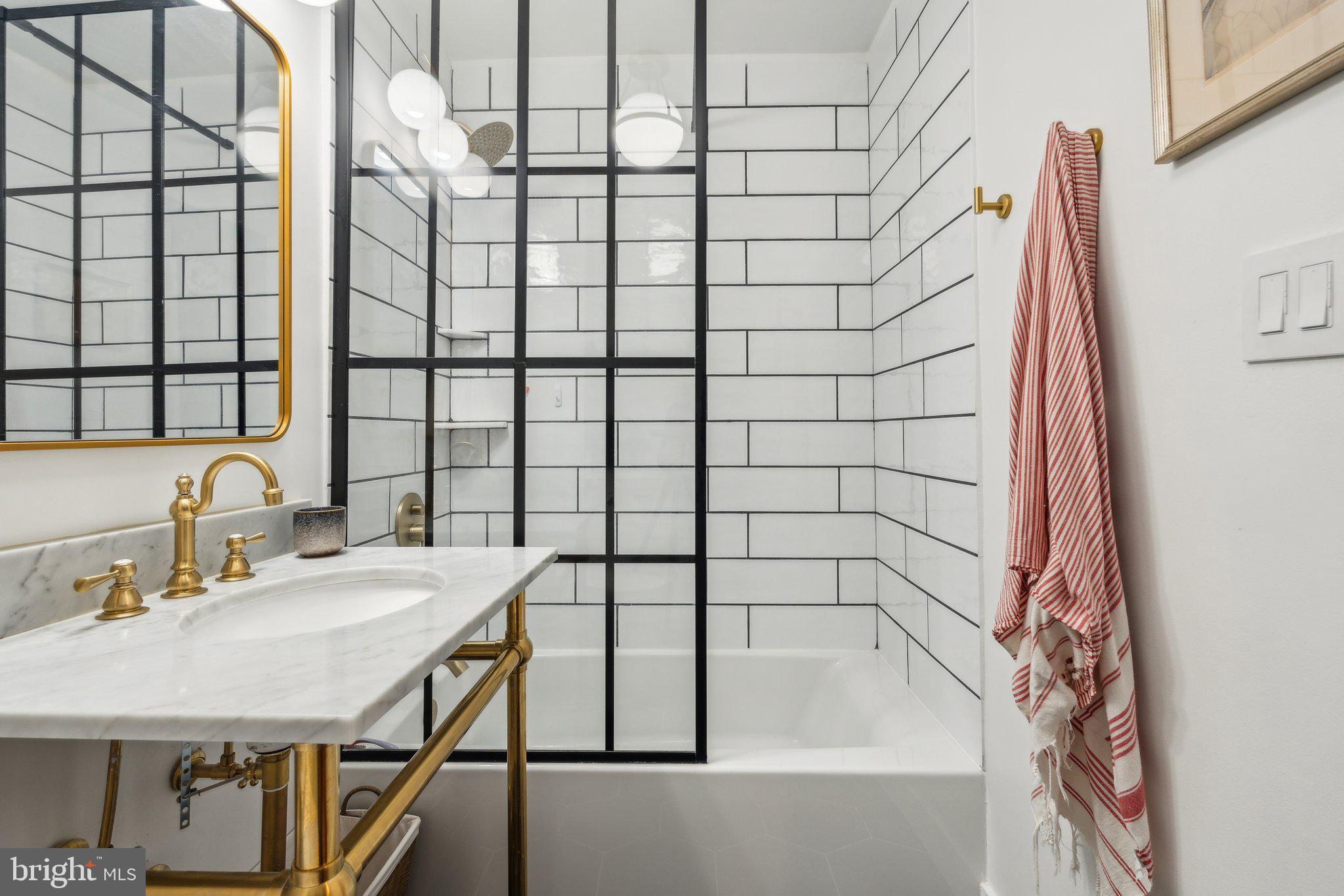 LAKE ANNE OF RESTON - Residential