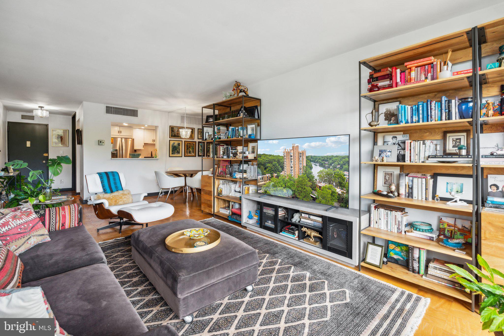 LAKE ANNE OF RESTON - Residential