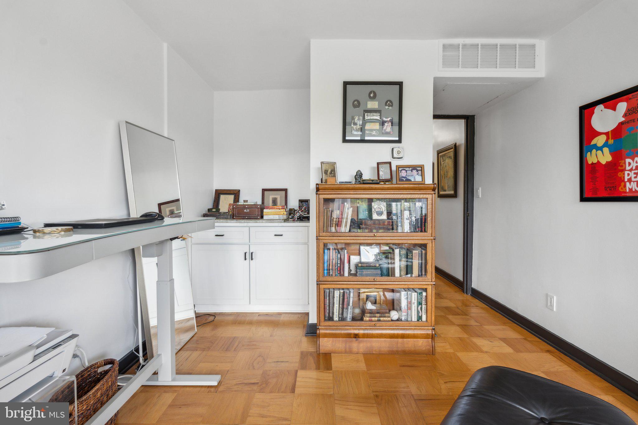 LAKE ANNE OF RESTON - Residential