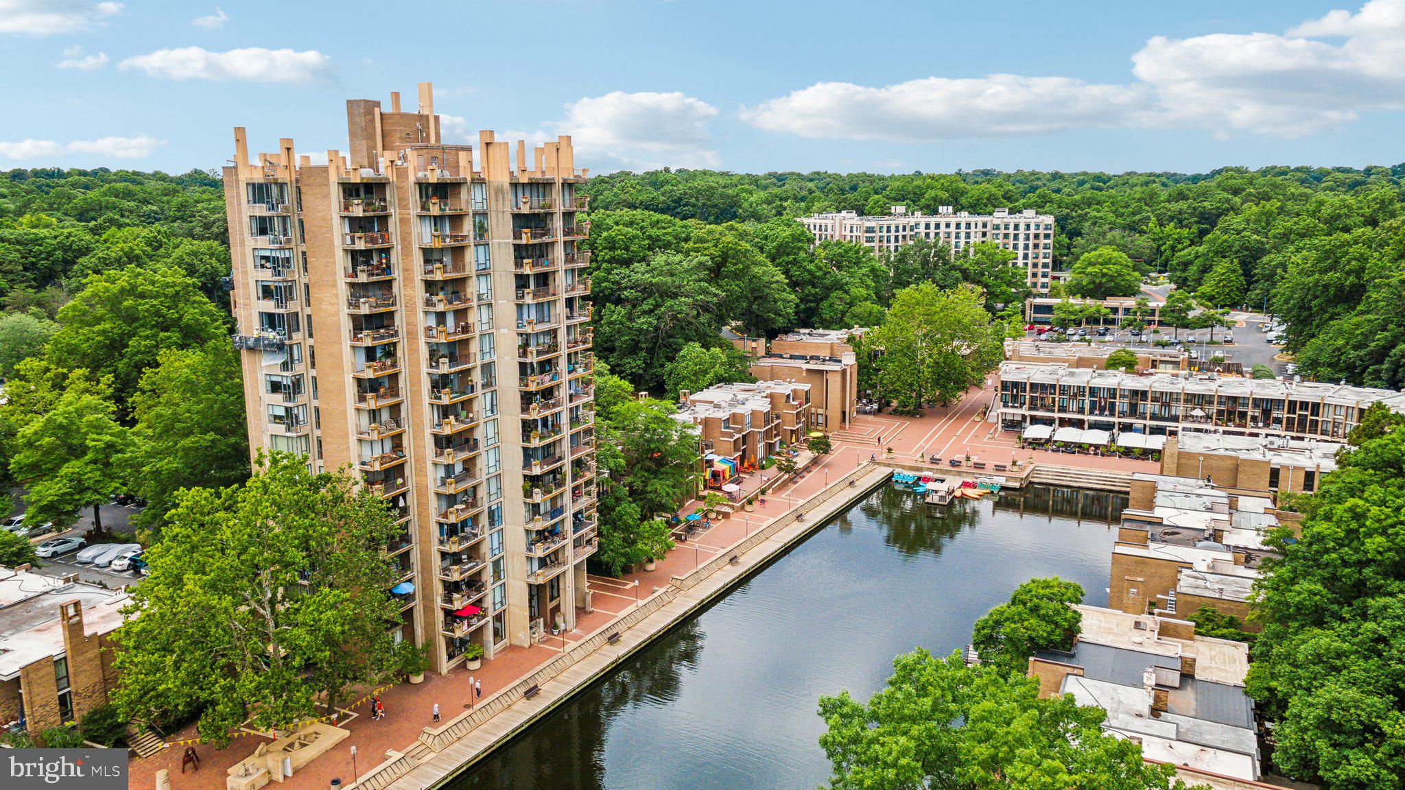 LAKE ANNE OF RESTON - Residential