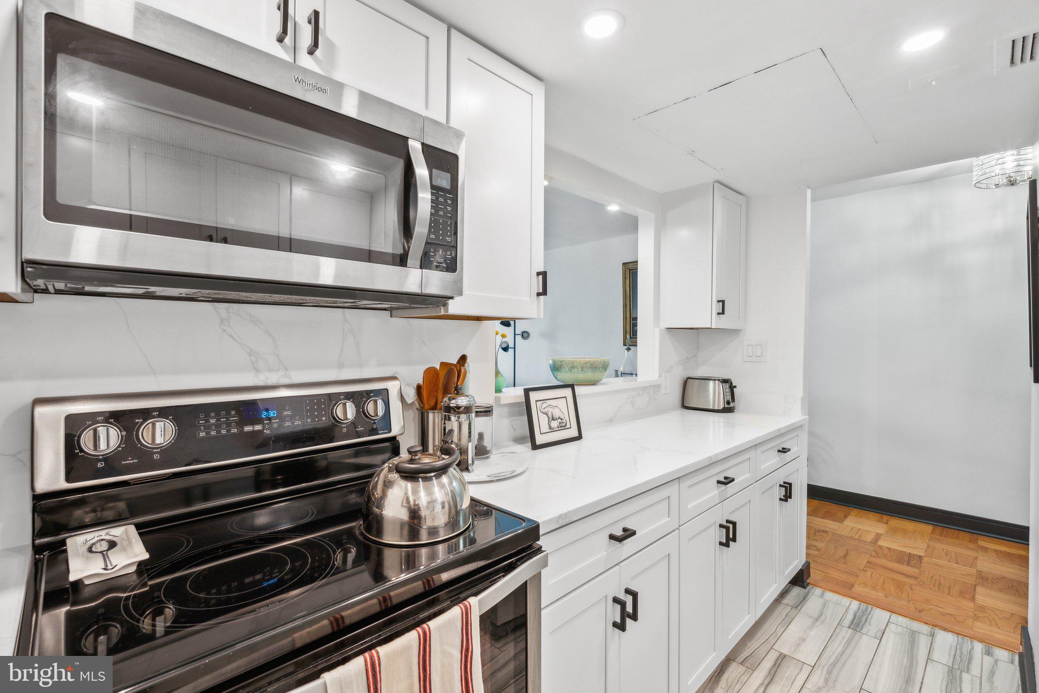 LAKE ANNE OF RESTON - Residential