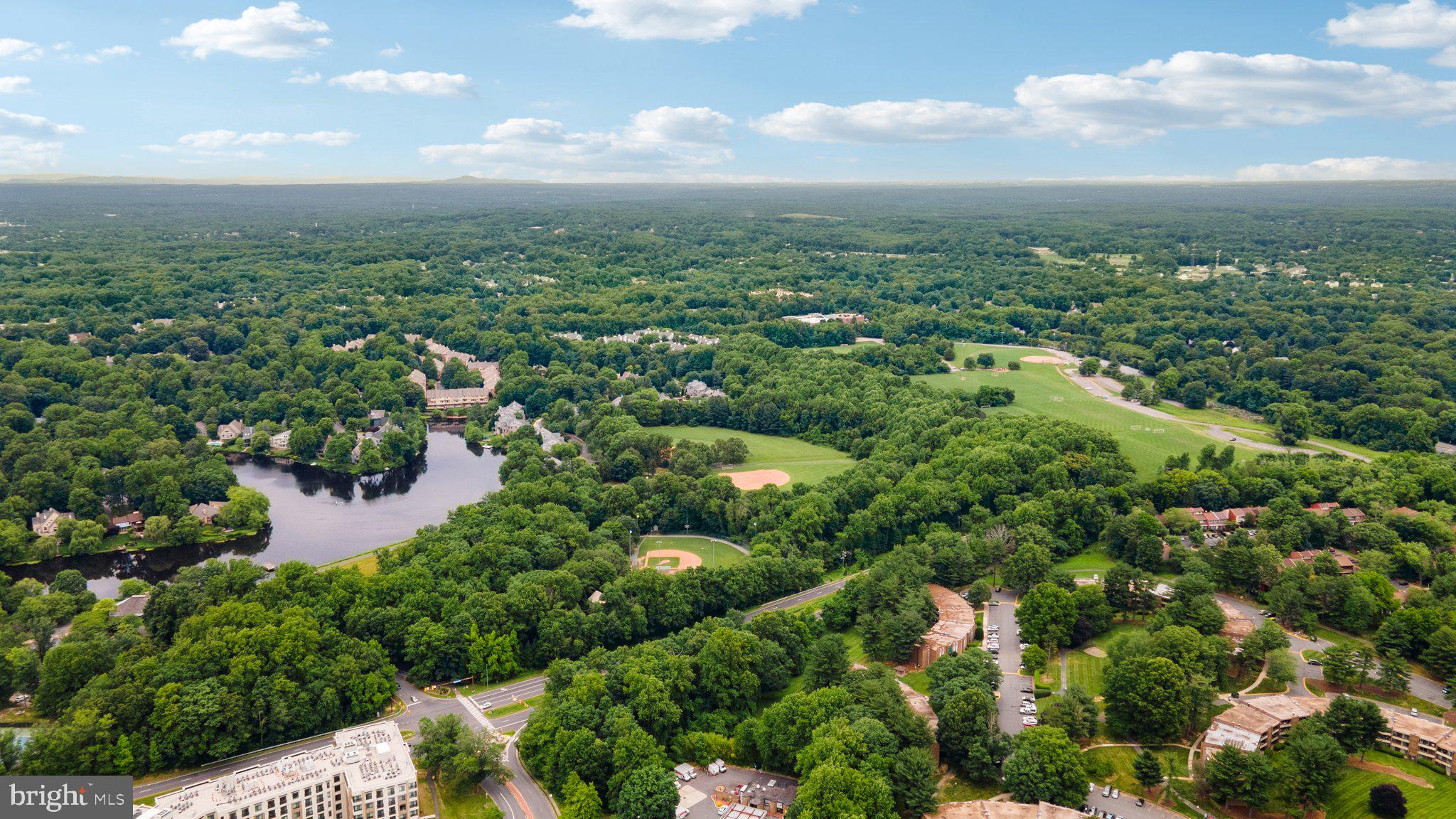 LAKE ANNE OF RESTON - Residential