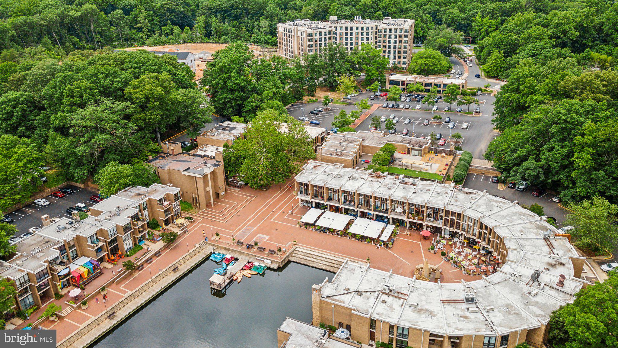 LAKE ANNE OF RESTON - Residential