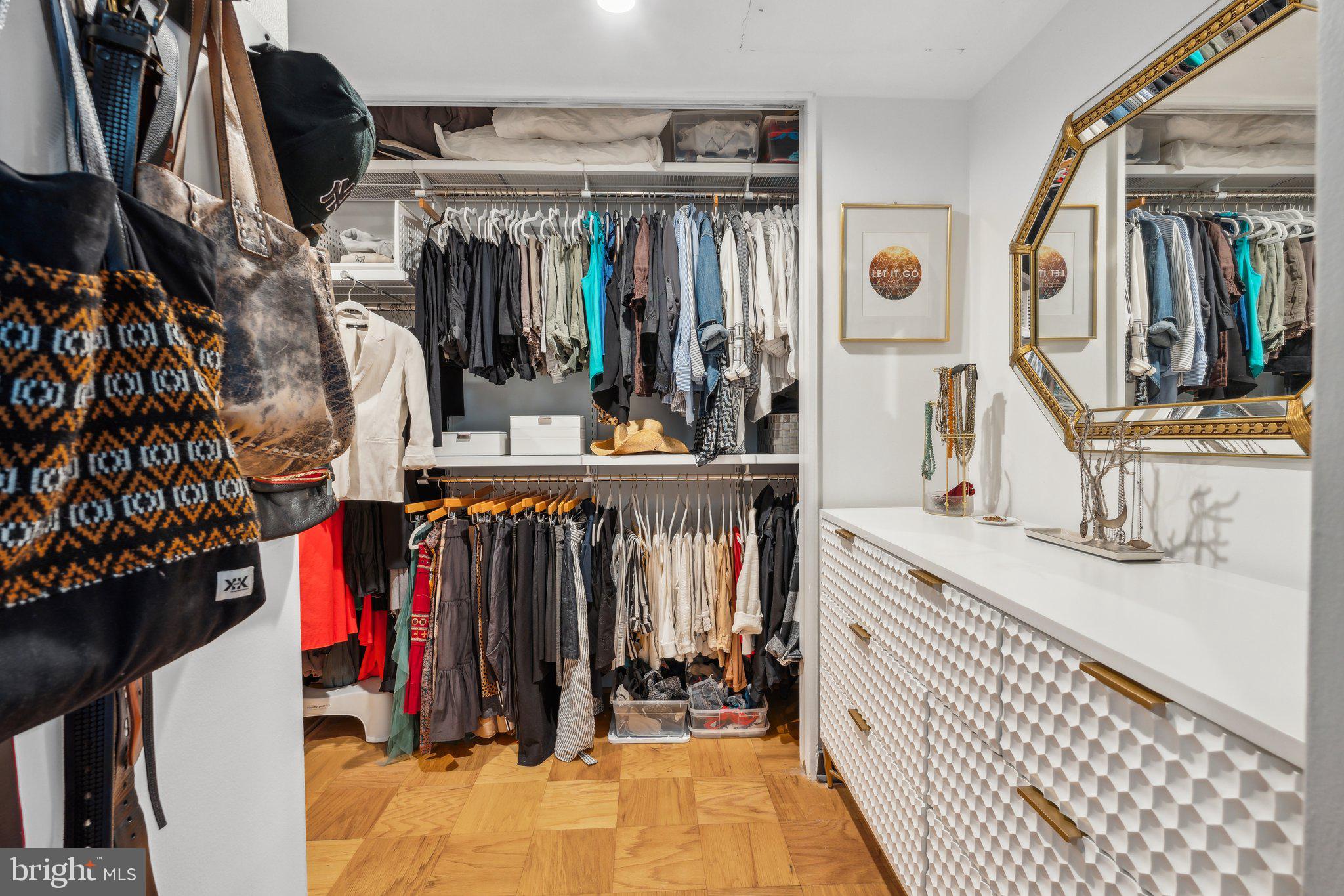 LAKE ANNE OF RESTON - Residential