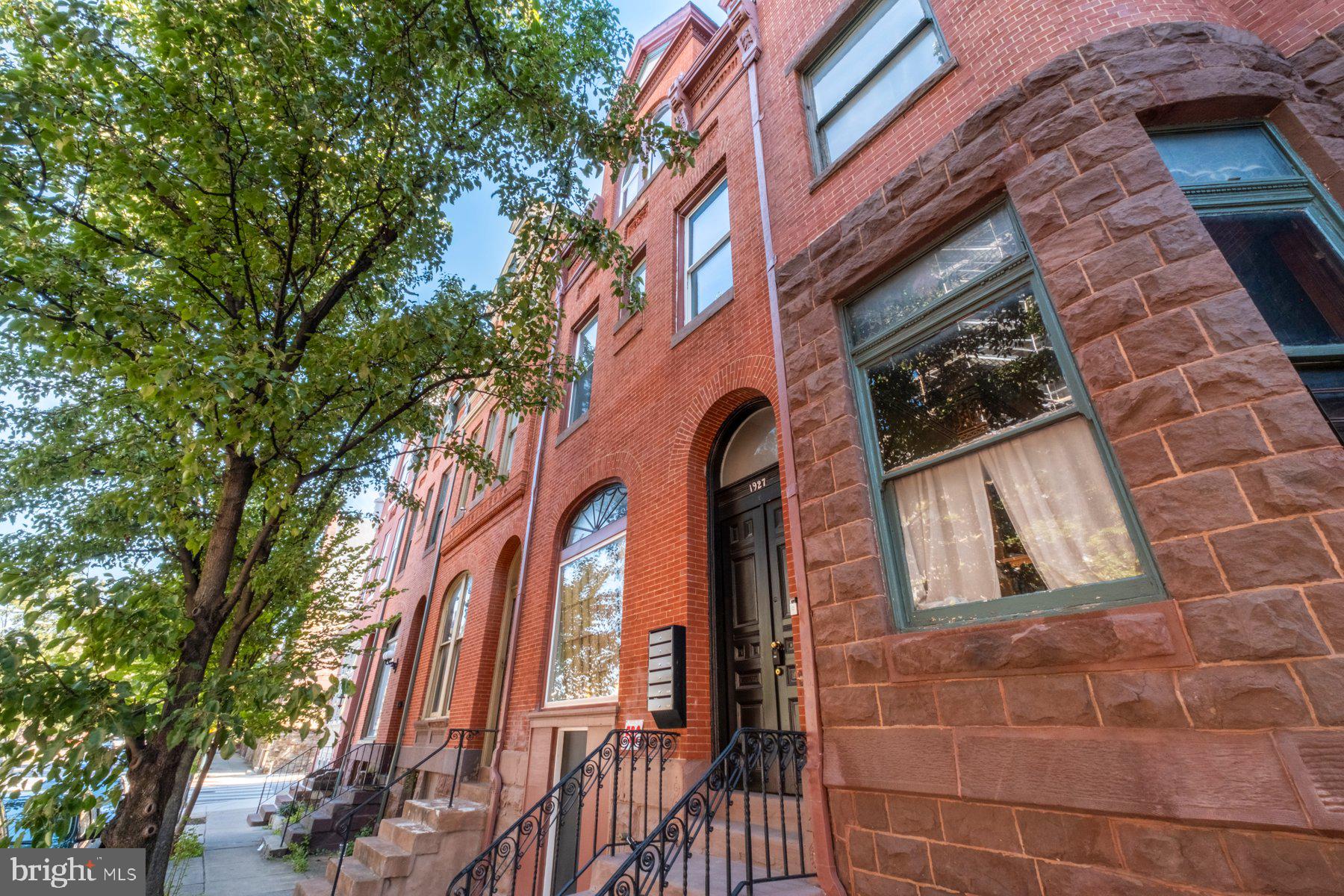 1927 SAINT PAUL STREET 1F