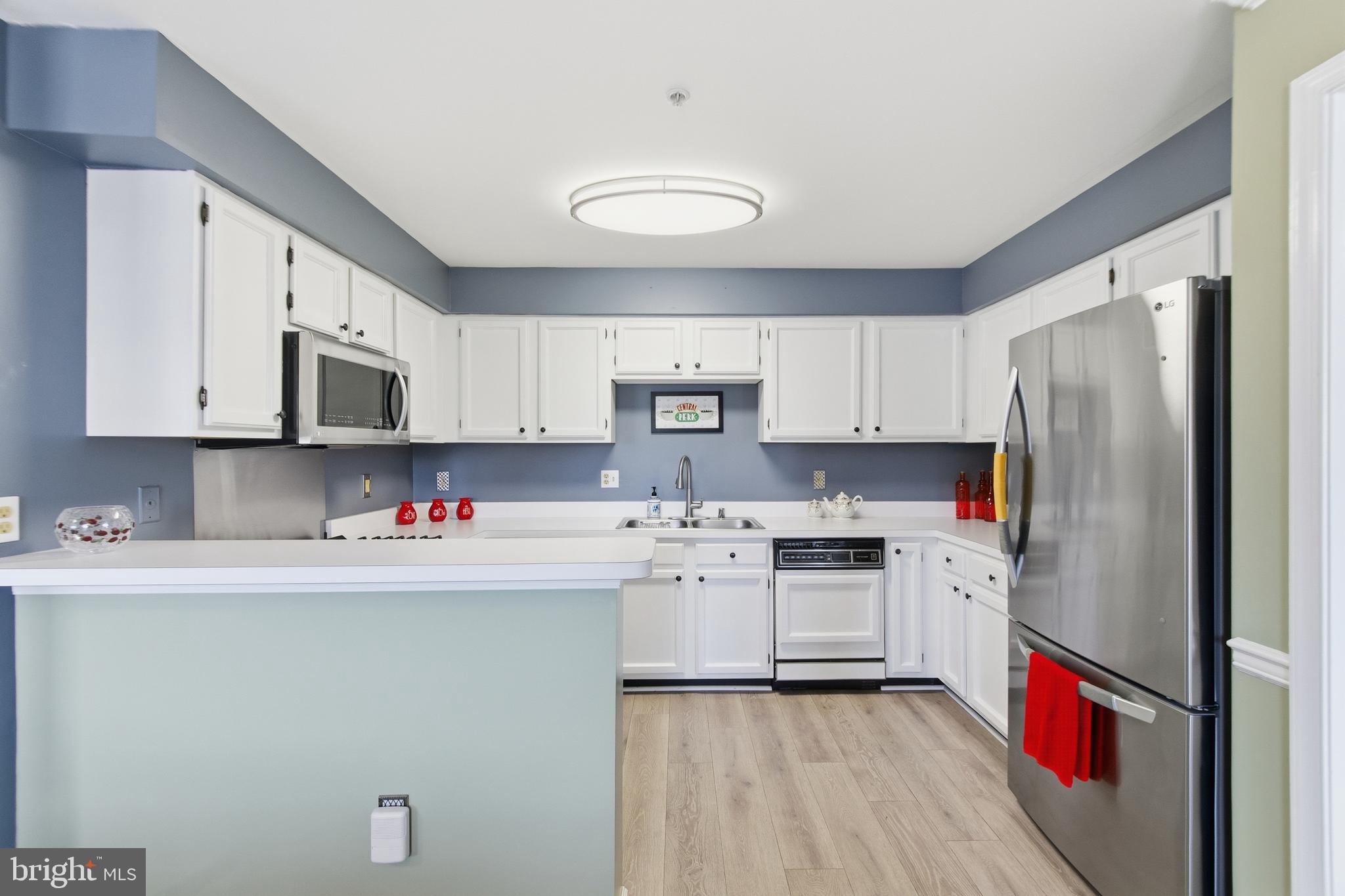 STRATFORD CONDOS - Residential