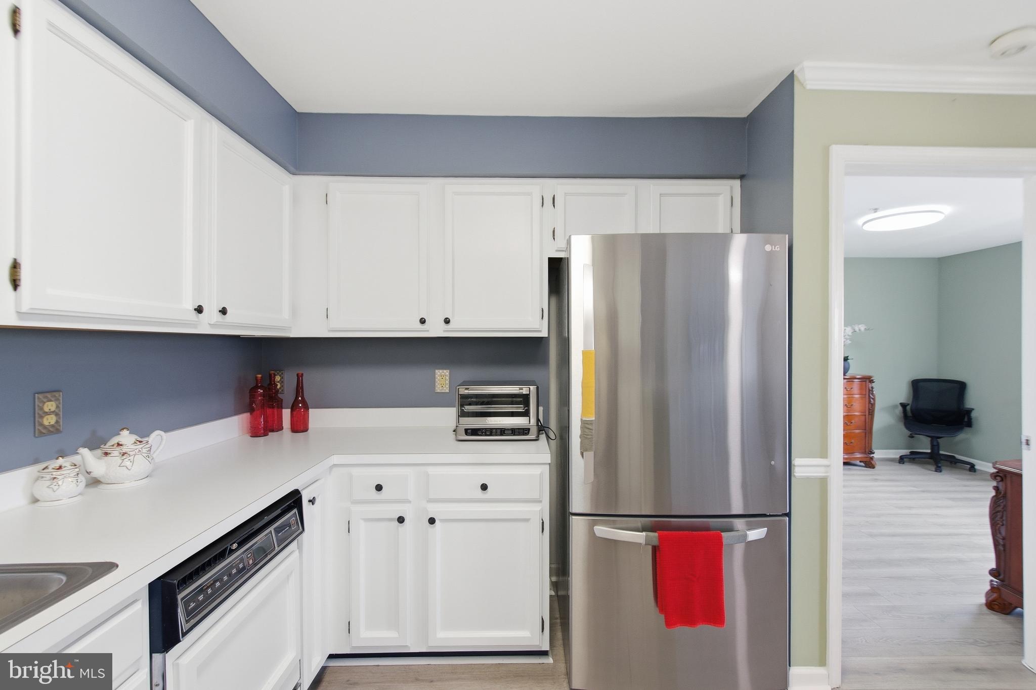 STRATFORD CONDOS - Residential