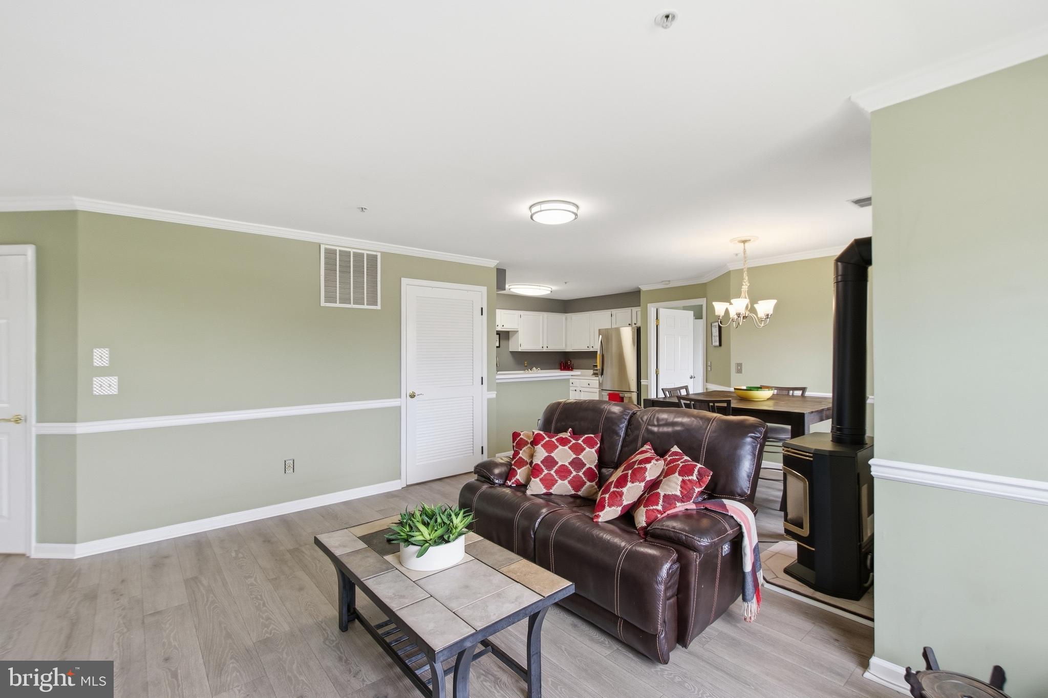 STRATFORD CONDOS - Residential