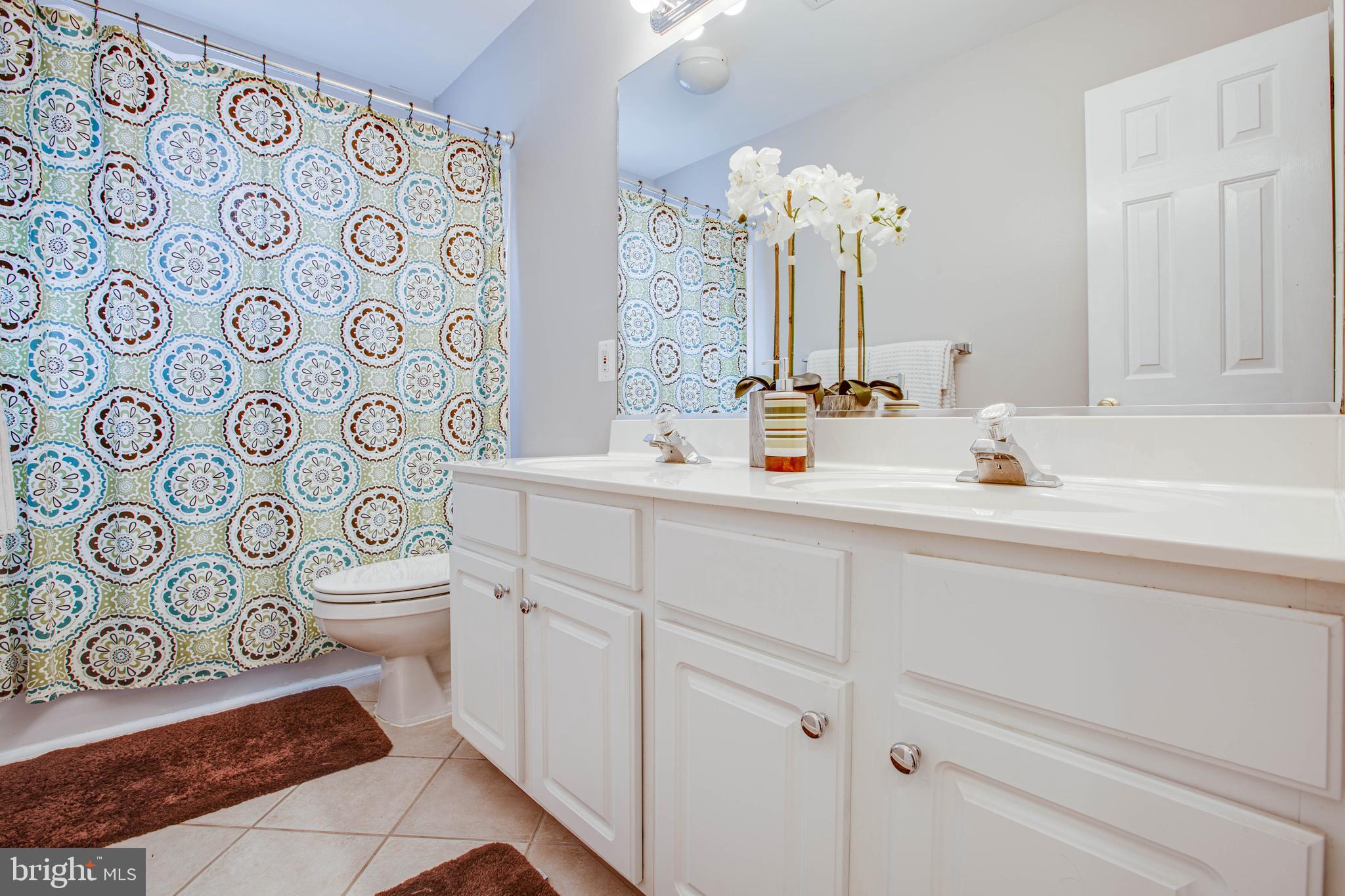 AUTUMN RIDGE - Residential