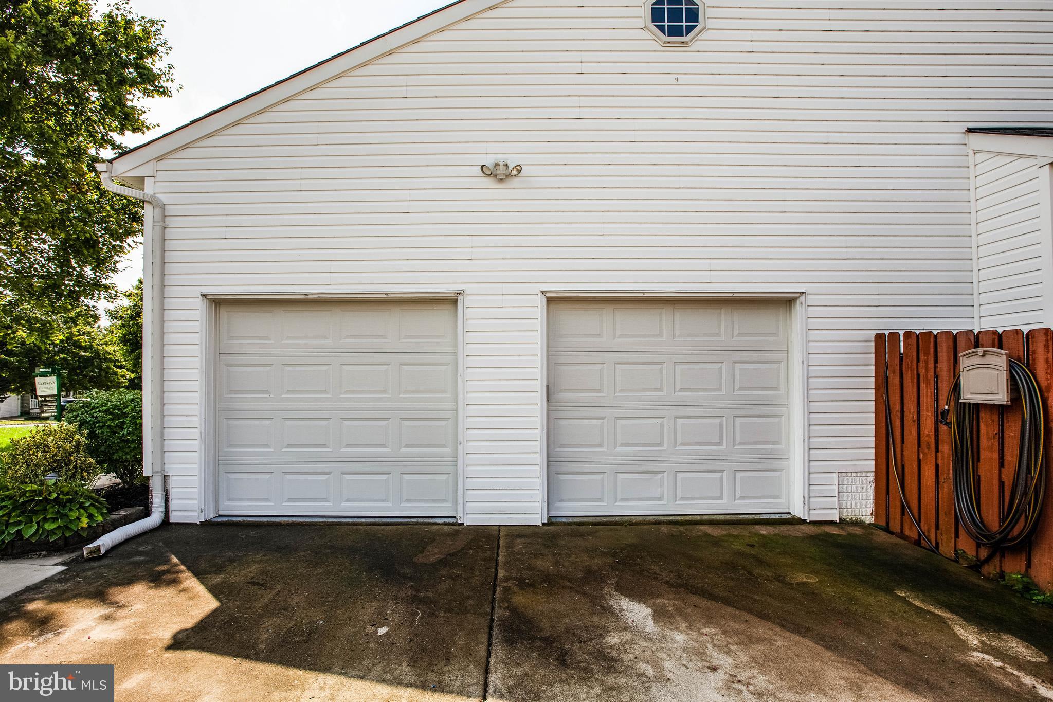 AUTUMN RIDGE - Residential