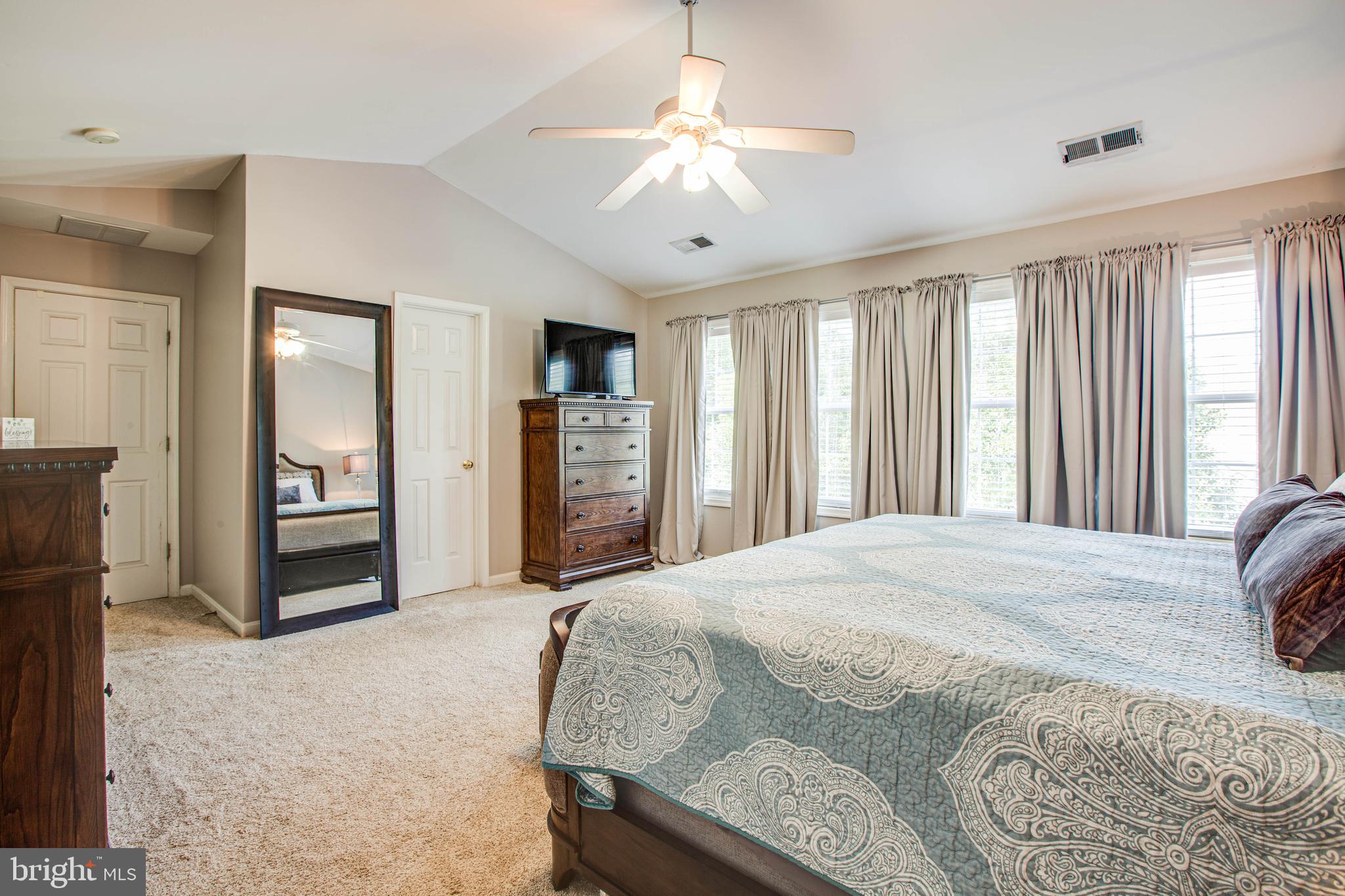 AUTUMN RIDGE - Residential