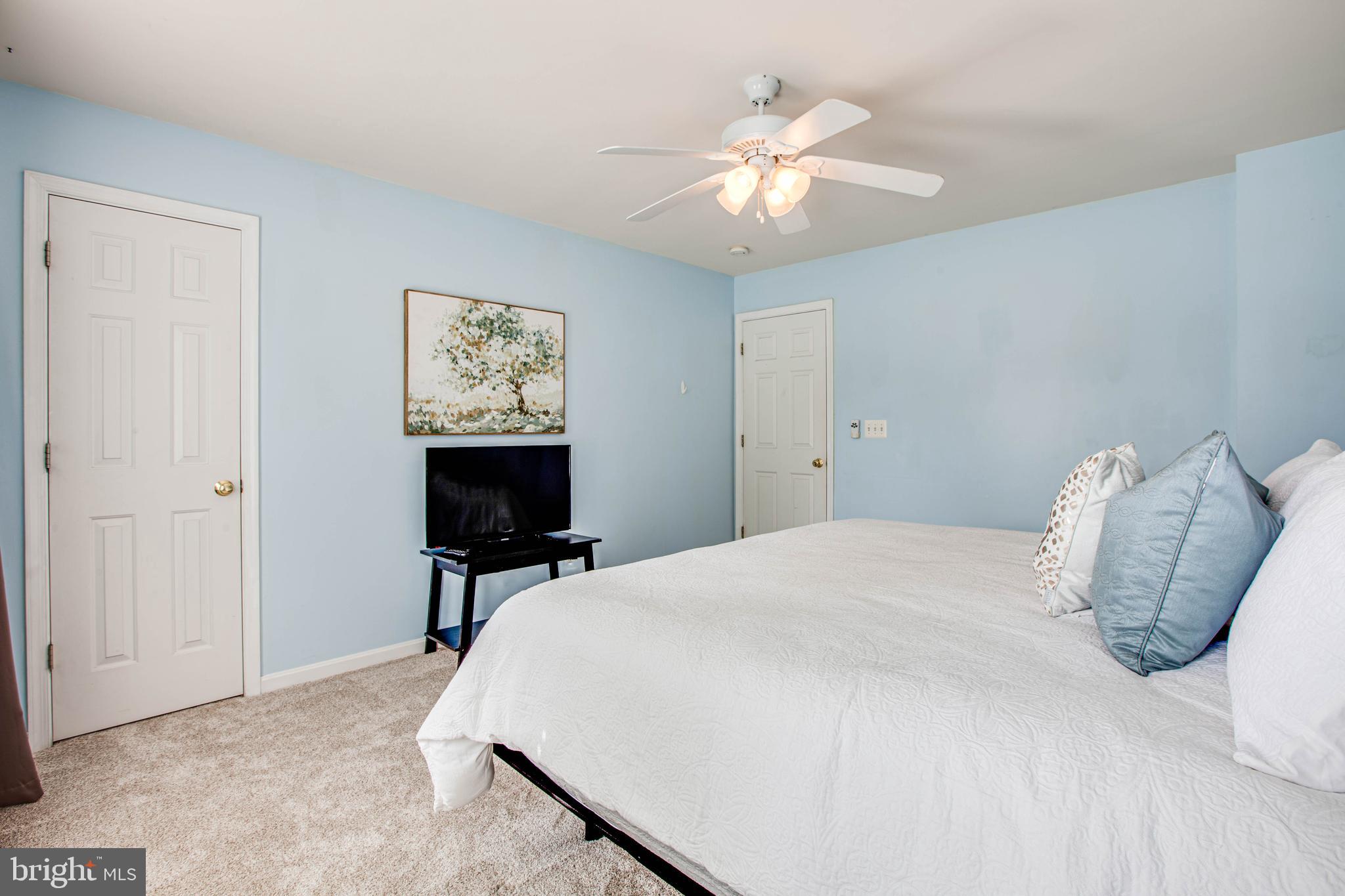 AUTUMN RIDGE - Residential