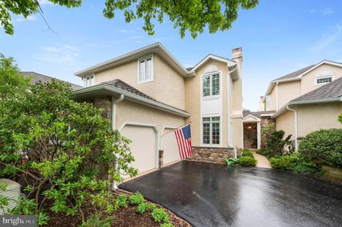 146 TANNERY RUN CIRCLE BERWYN PA 19312