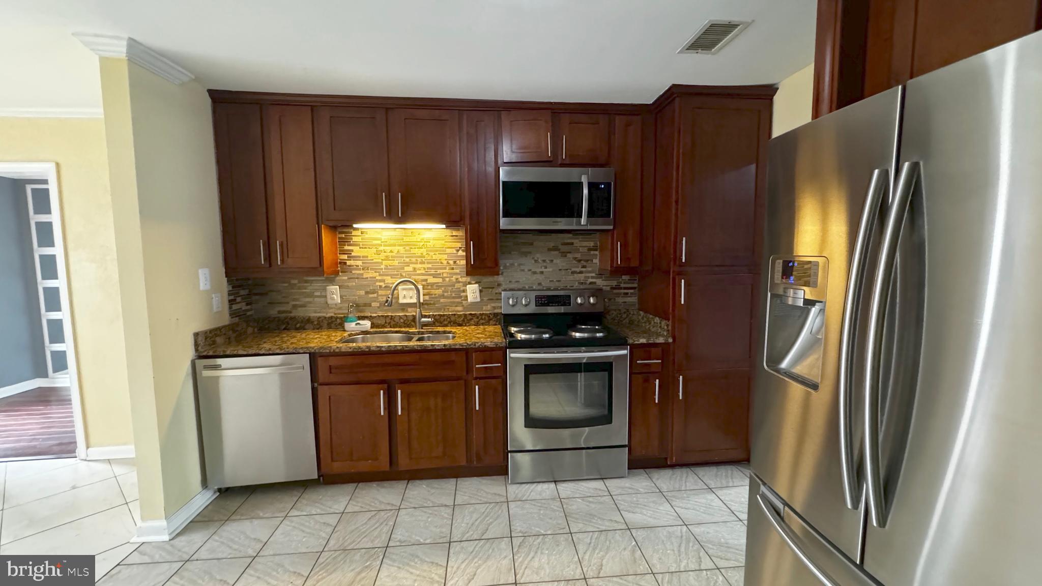 PORT O DUMFRIES - Residential