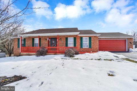 49 EDGEHILL ROAD GLEN ROCK PA 17327