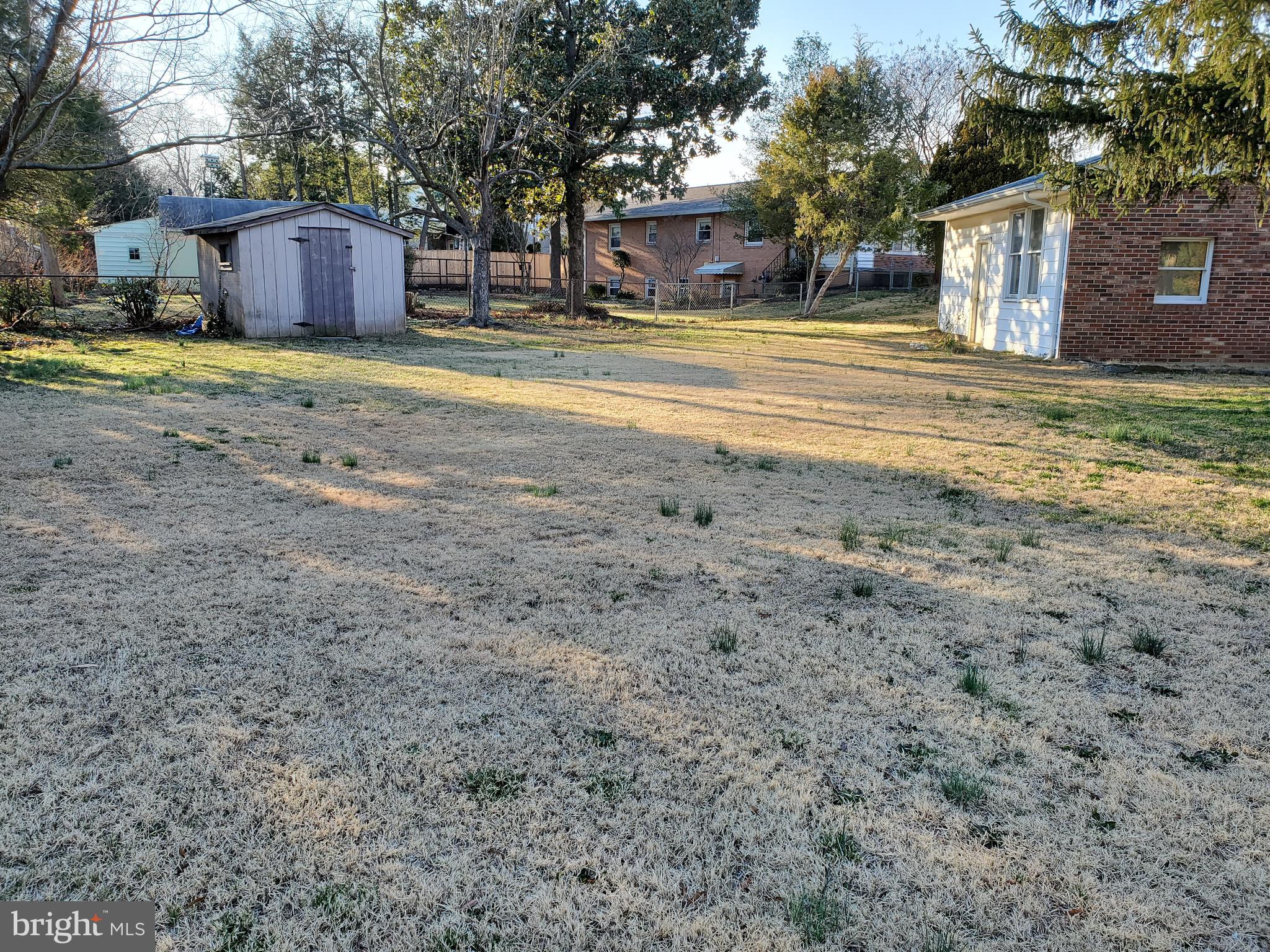 LEWIS HILLS - Residential