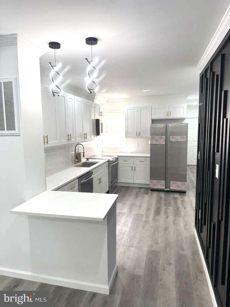 BARCLAY - Residential