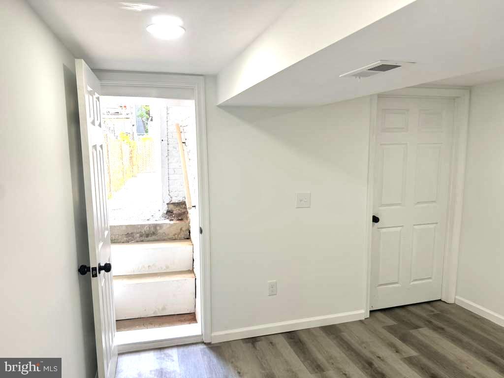 BARCLAY - Residential