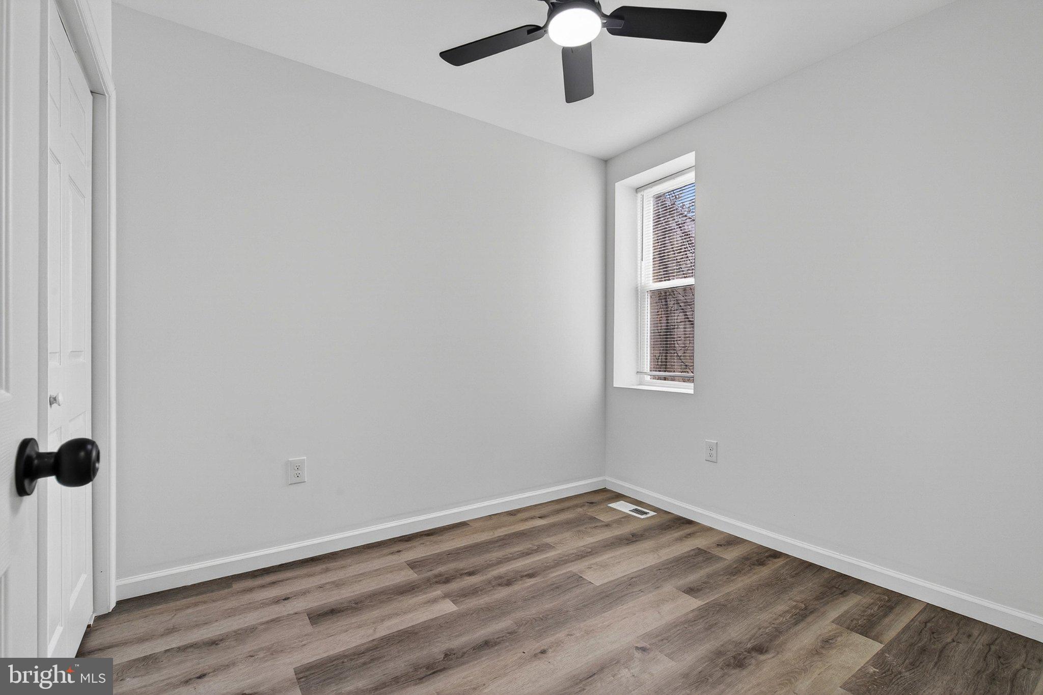 BARCLAY - Residential