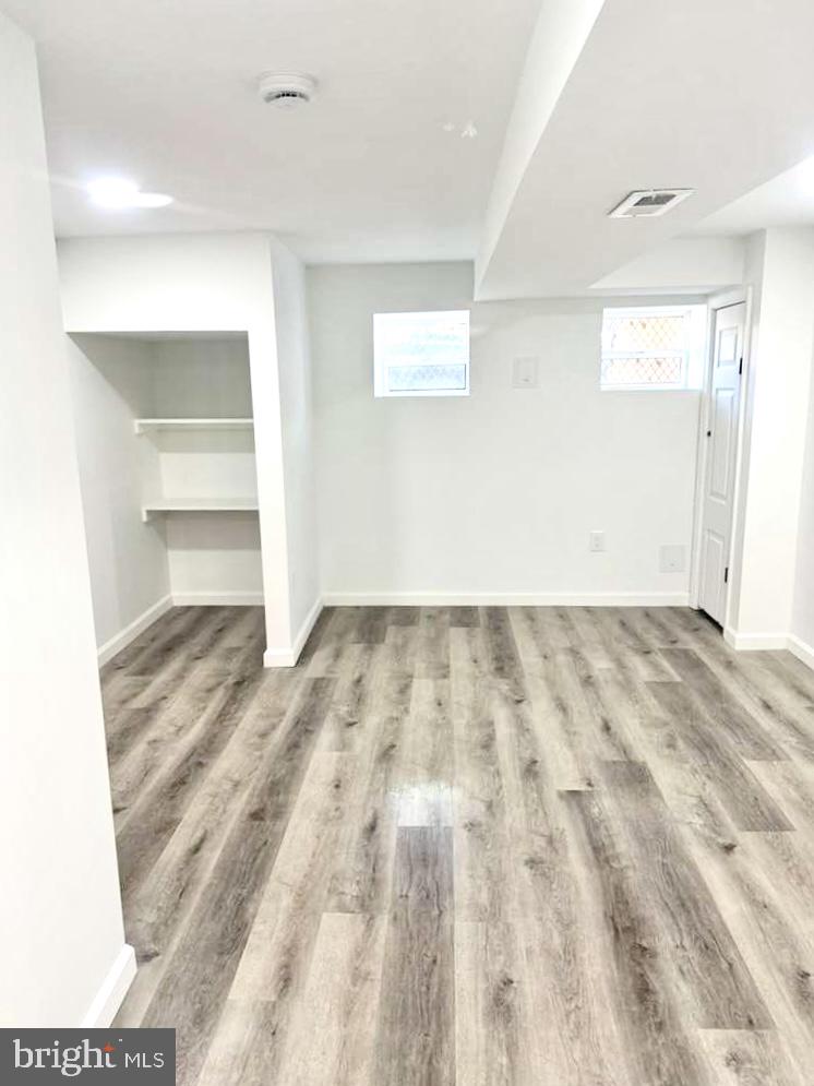 BARCLAY - Residential