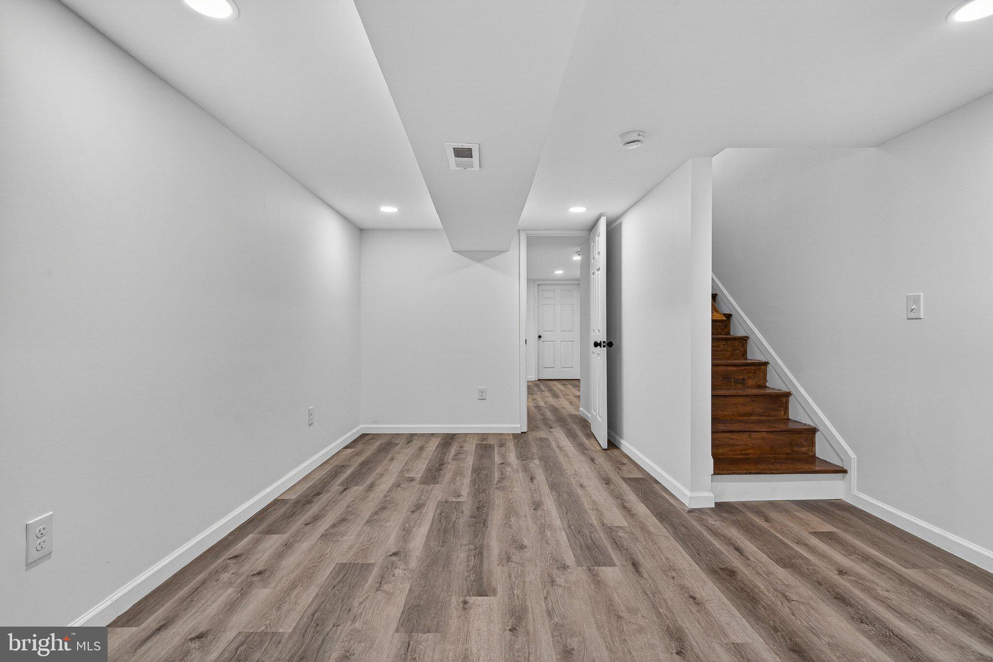 BARCLAY - Residential