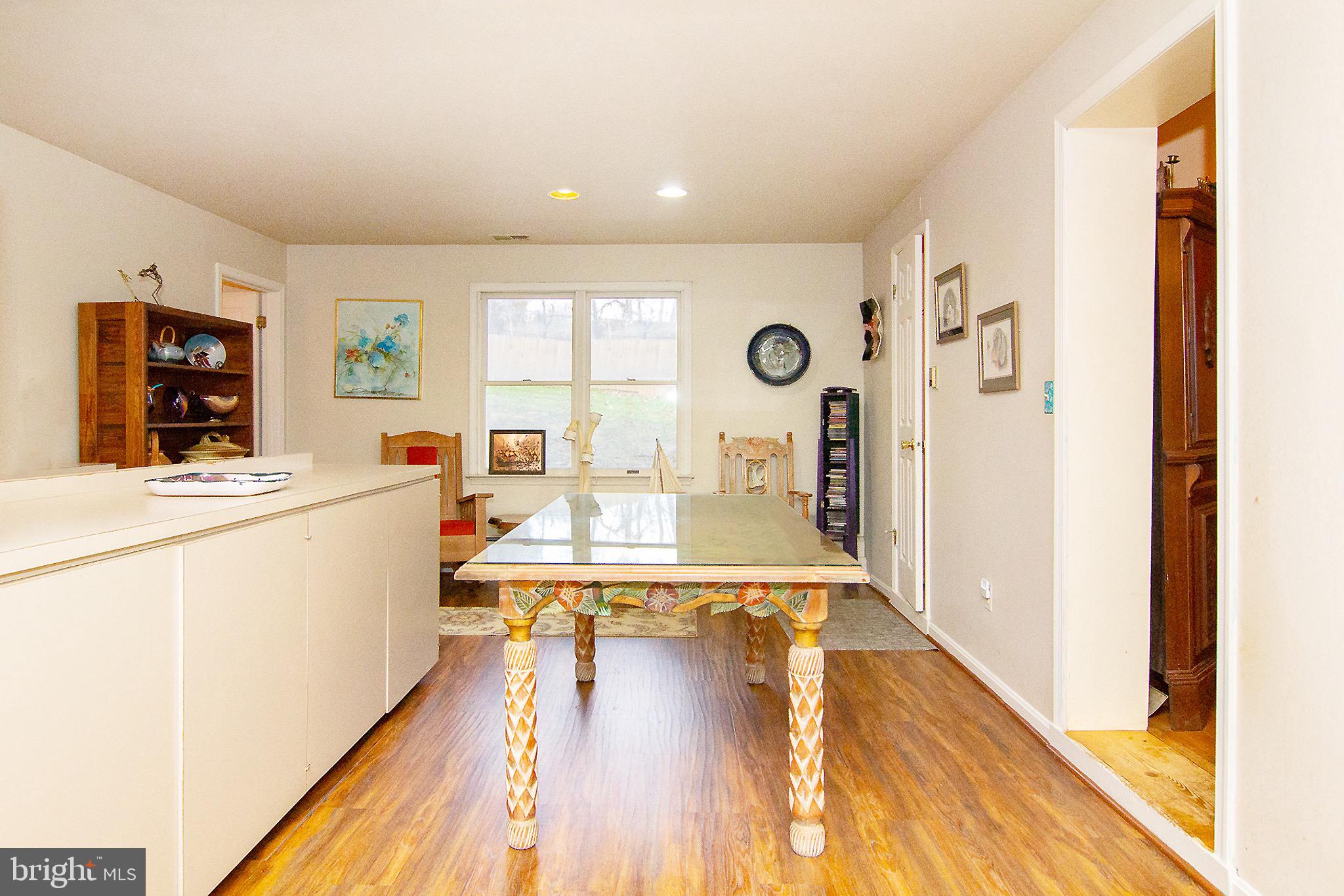 HAMPSTEAD - Residential