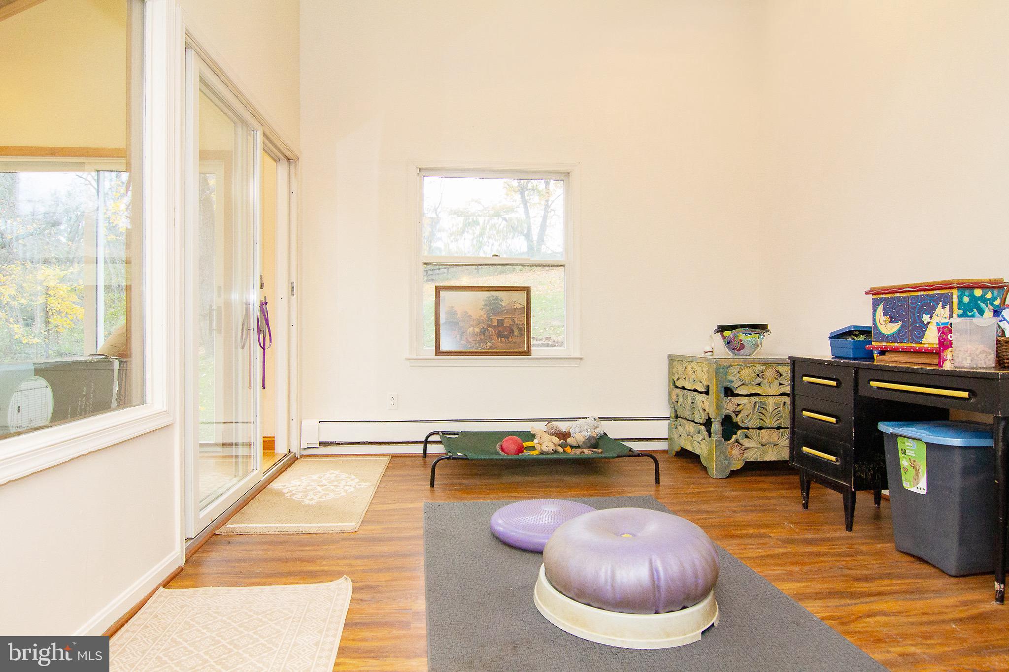 HAMPSTEAD - Residential