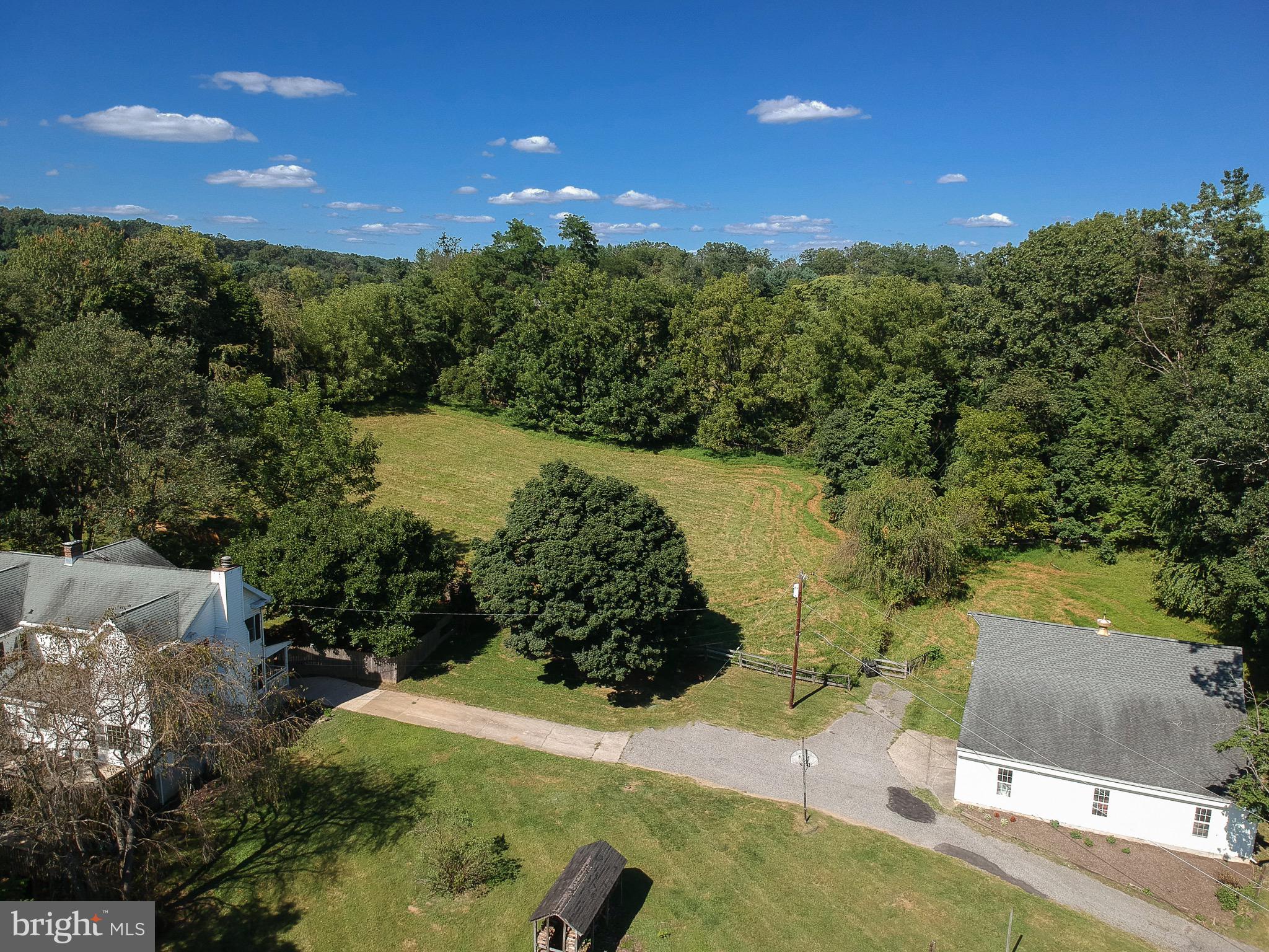 HAMPSTEAD - Residential