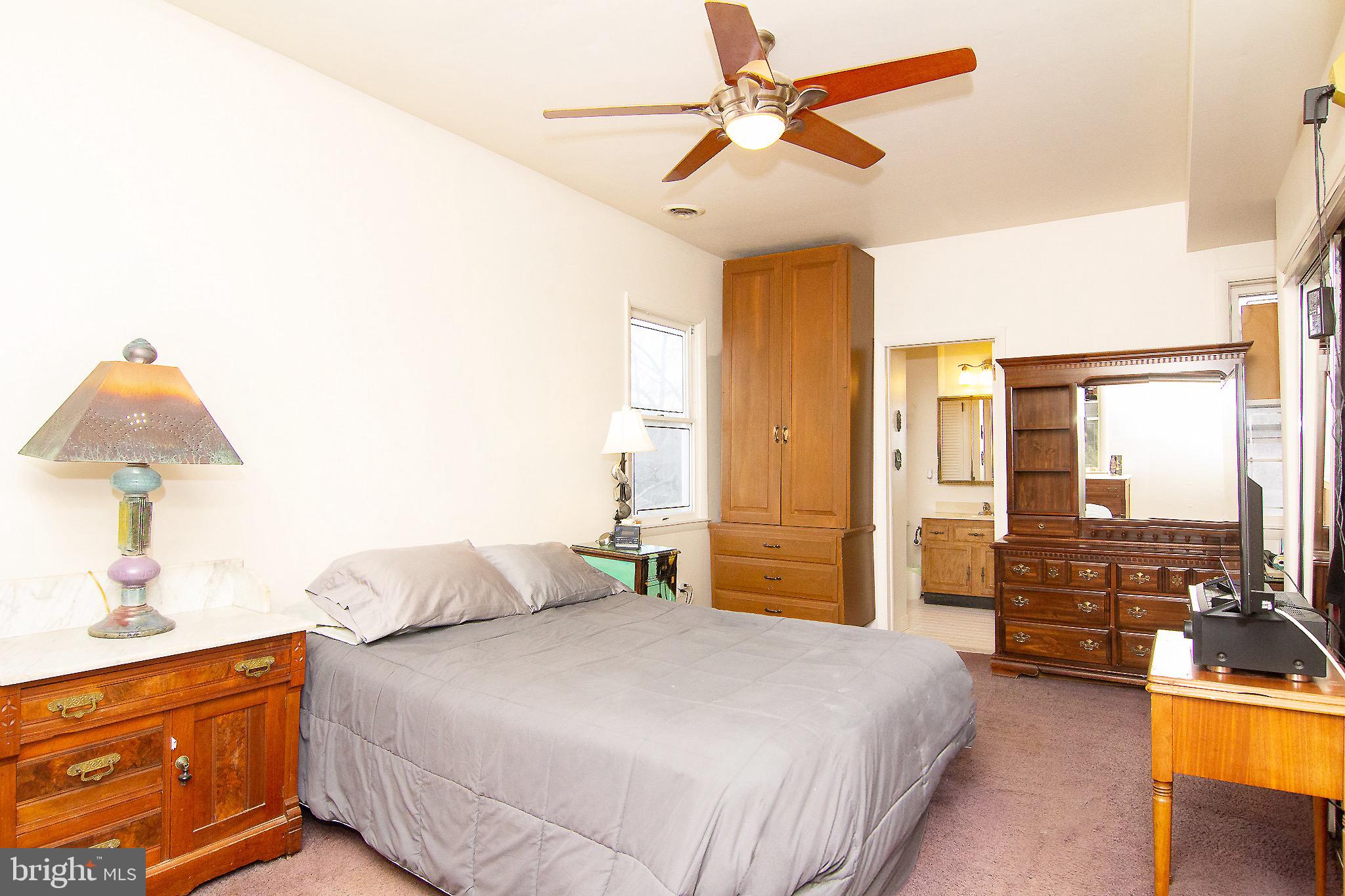 HAMPSTEAD - Residential