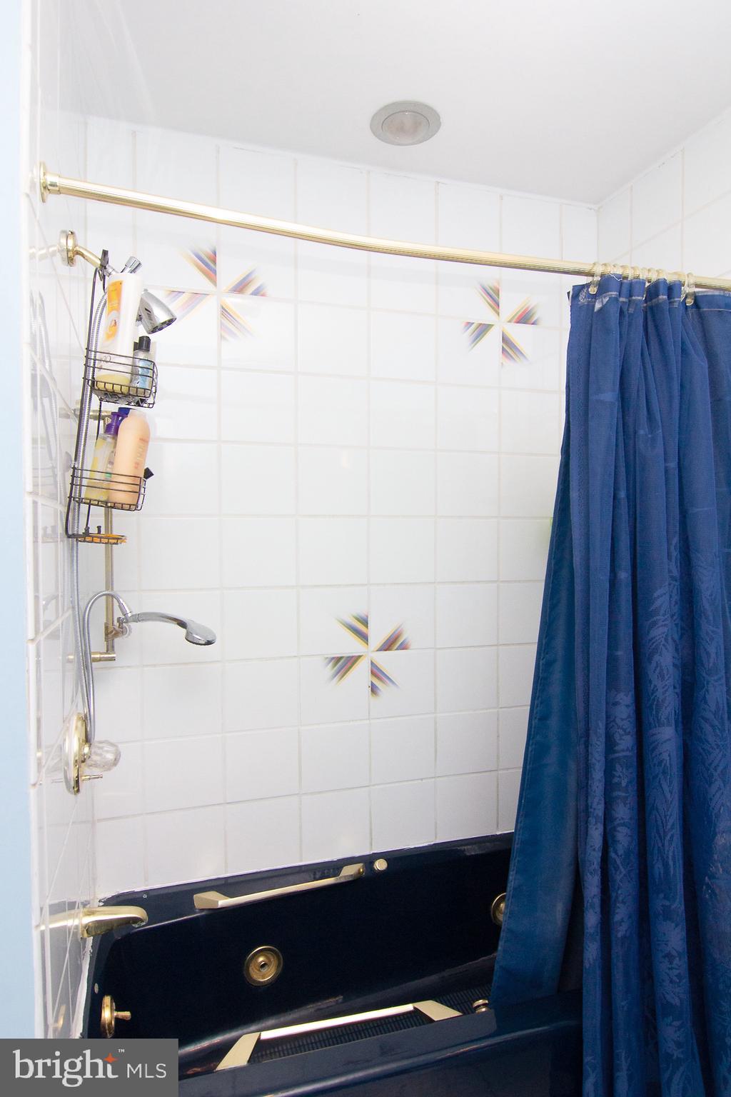 HAMPSTEAD - Residential