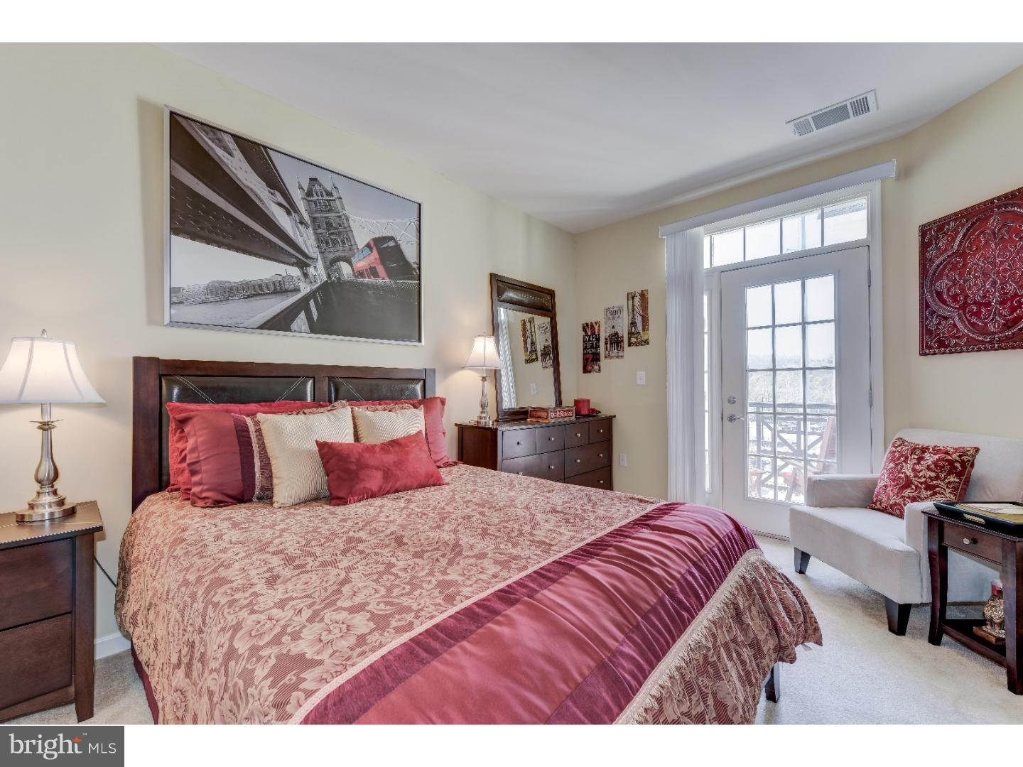 THE GRANDE AT RIVERVIEW - Residential