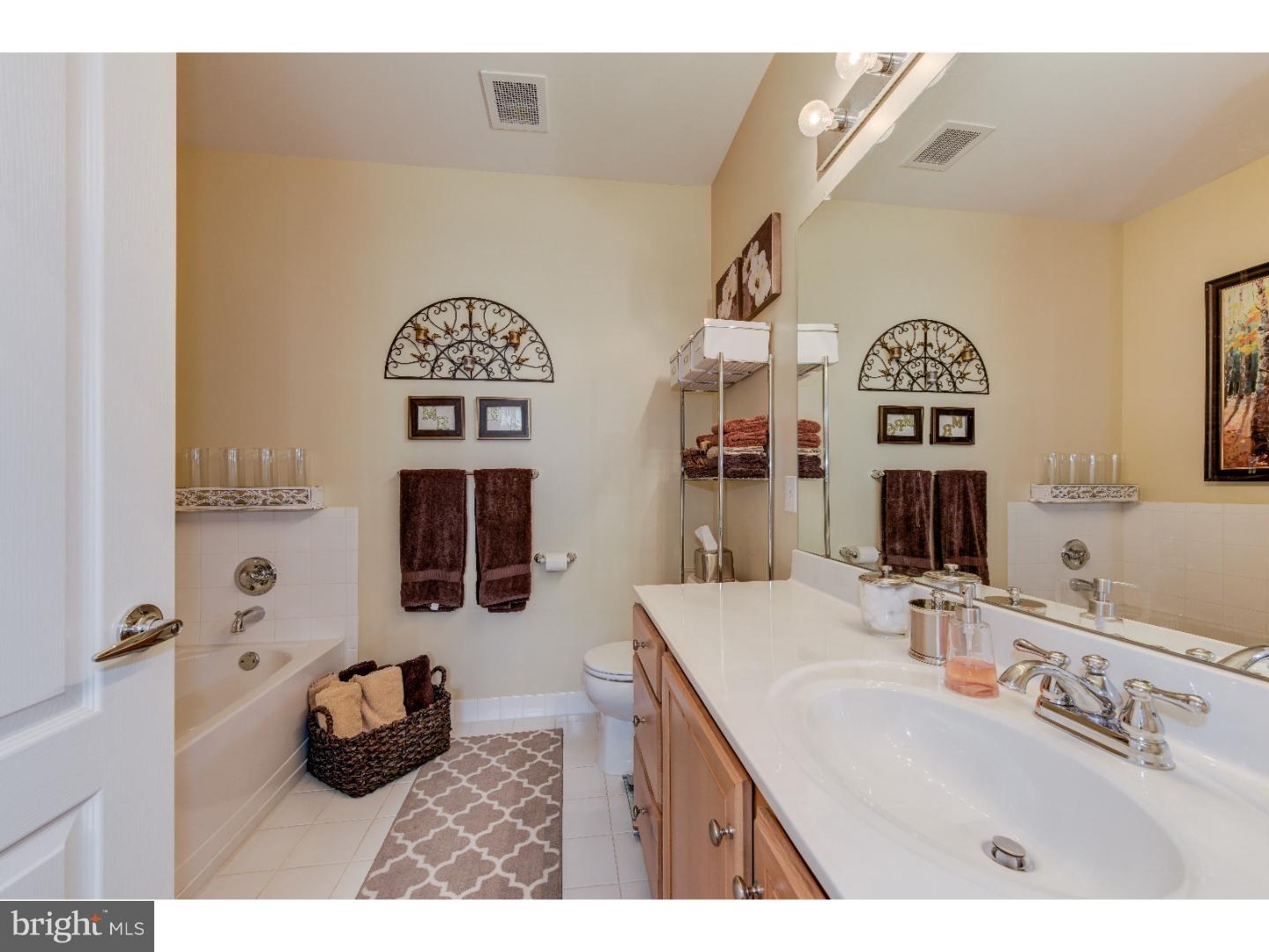 THE GRANDE AT RIVERVIEW - Residential