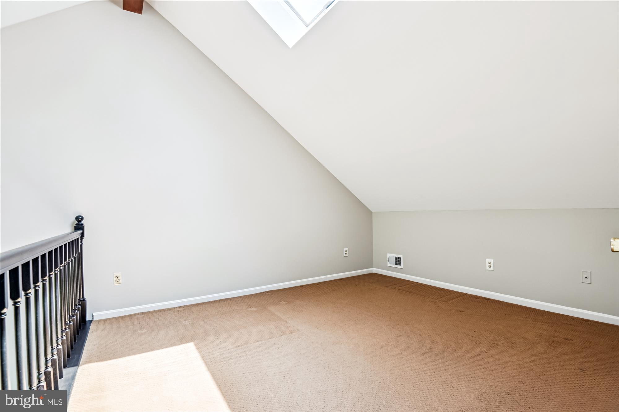 WOODRIDGE MANOR - Residential