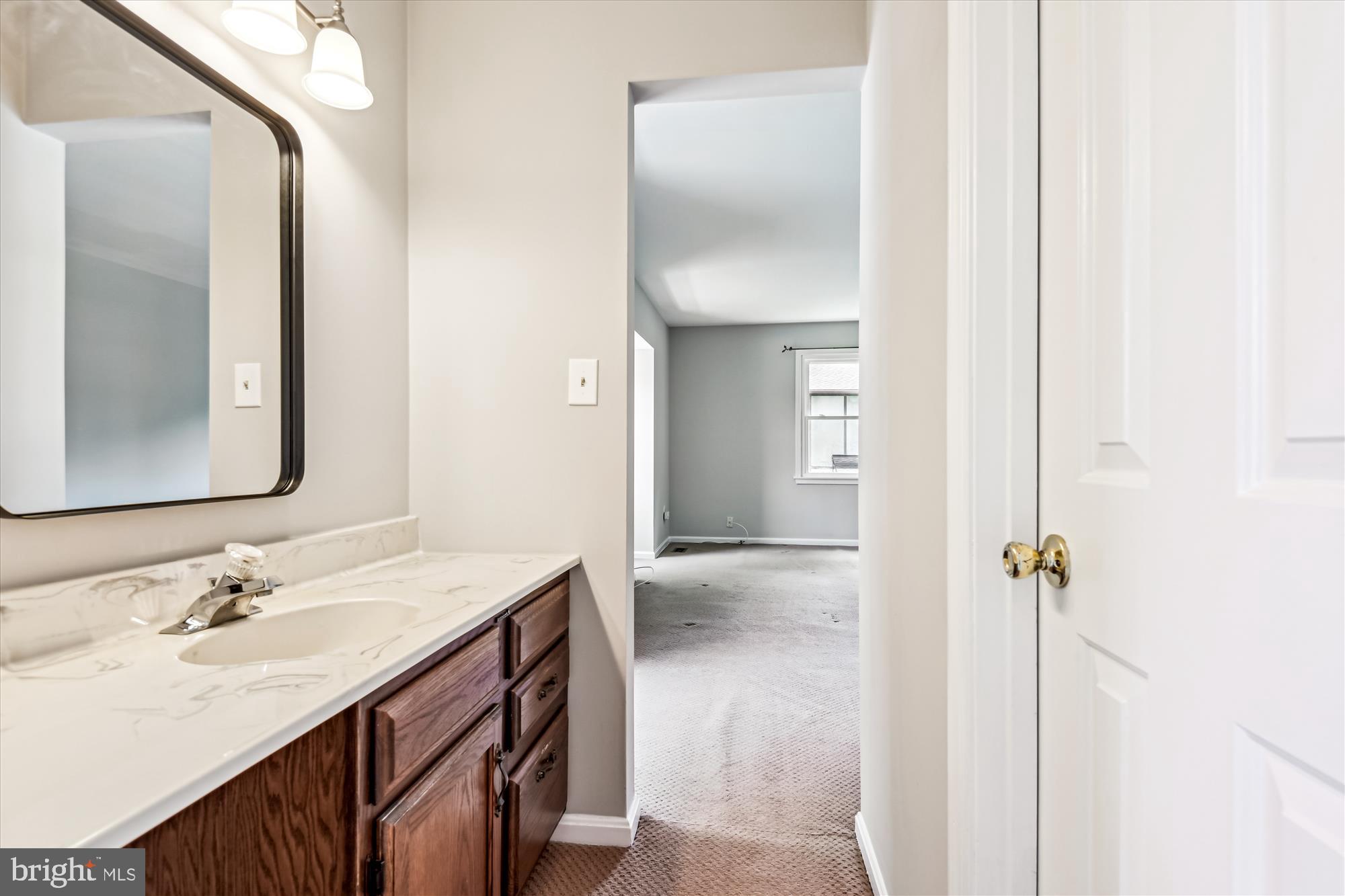 WOODRIDGE MANOR - Residential