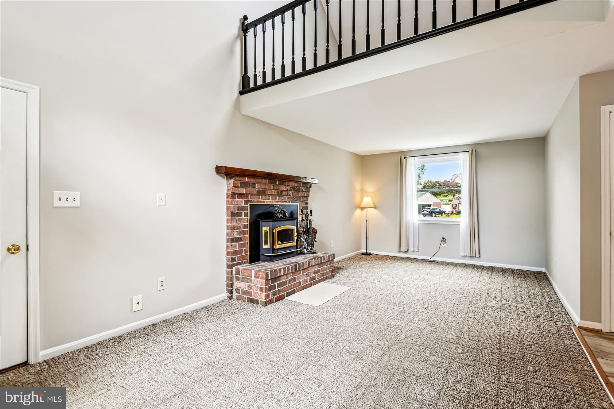 WOODRIDGE MANOR - Residential