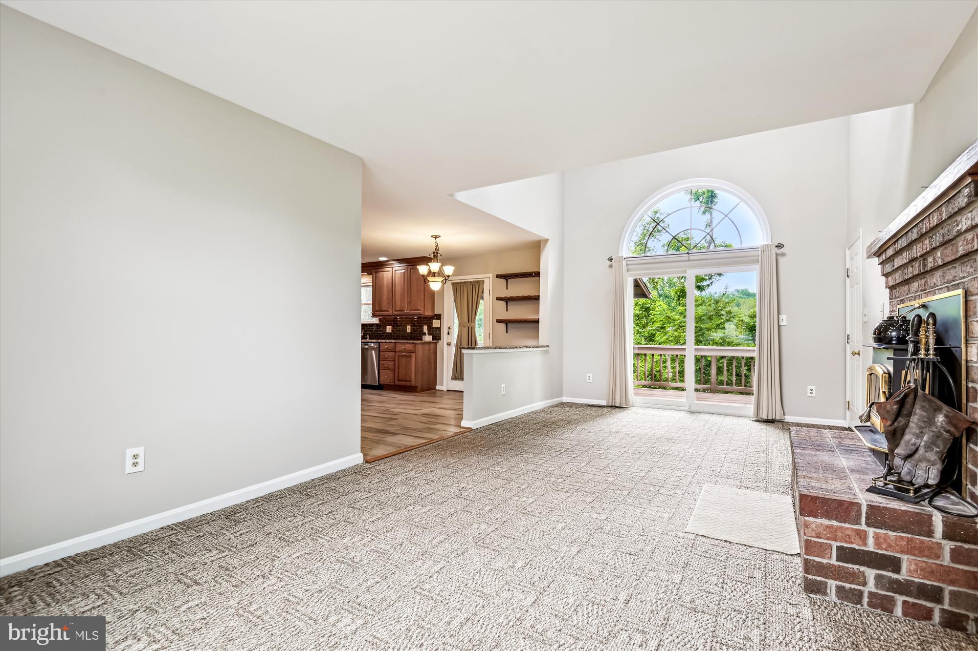 WOODRIDGE MANOR - Residential