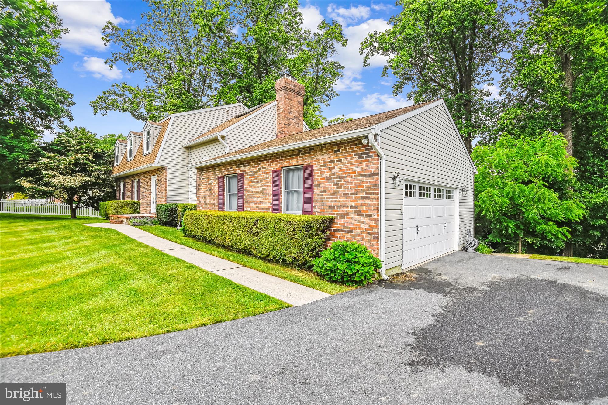 1302 TERRY WAY